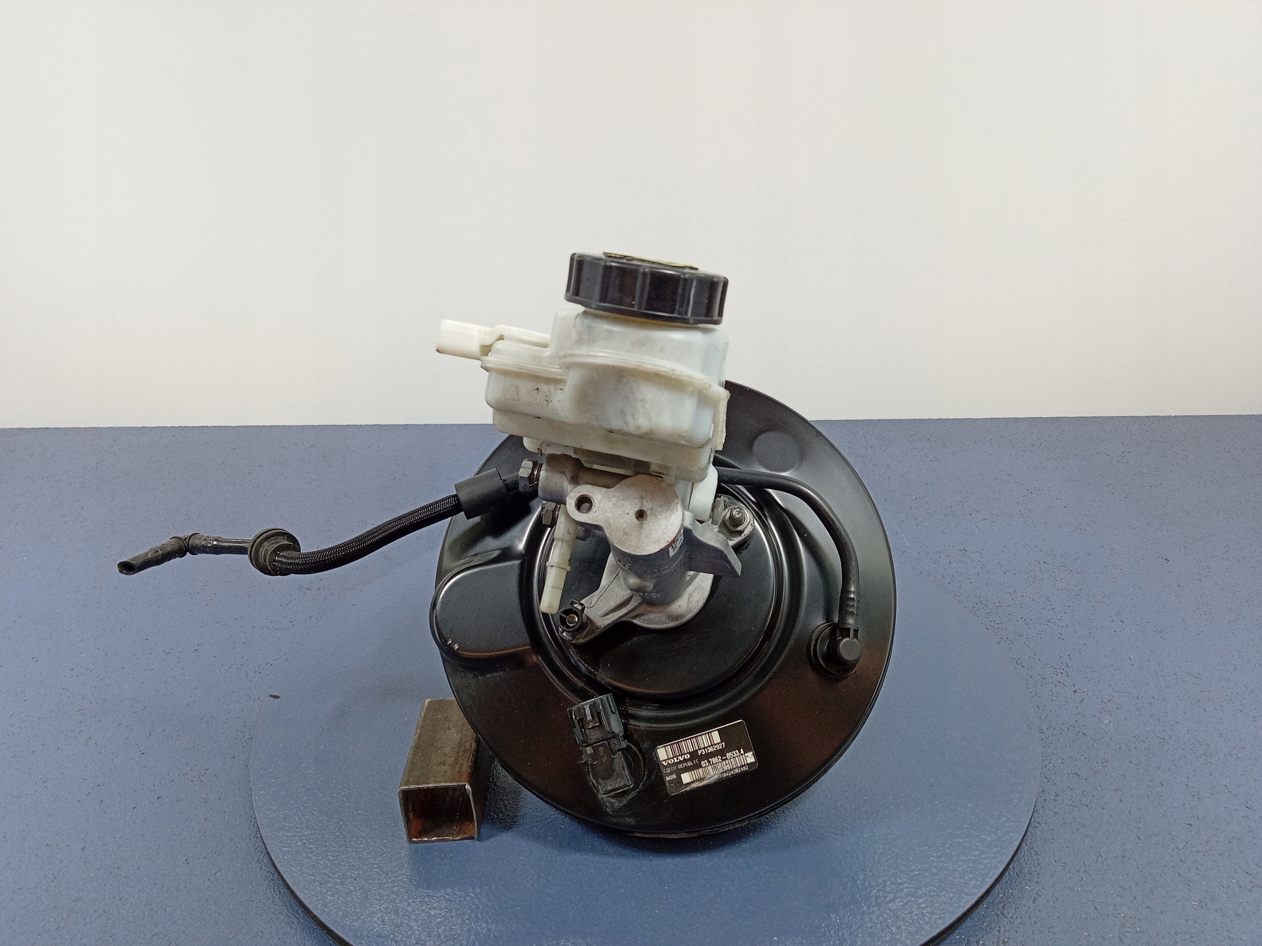 VOLVO V40 II 12-1. 6 D серводвигун 31362927