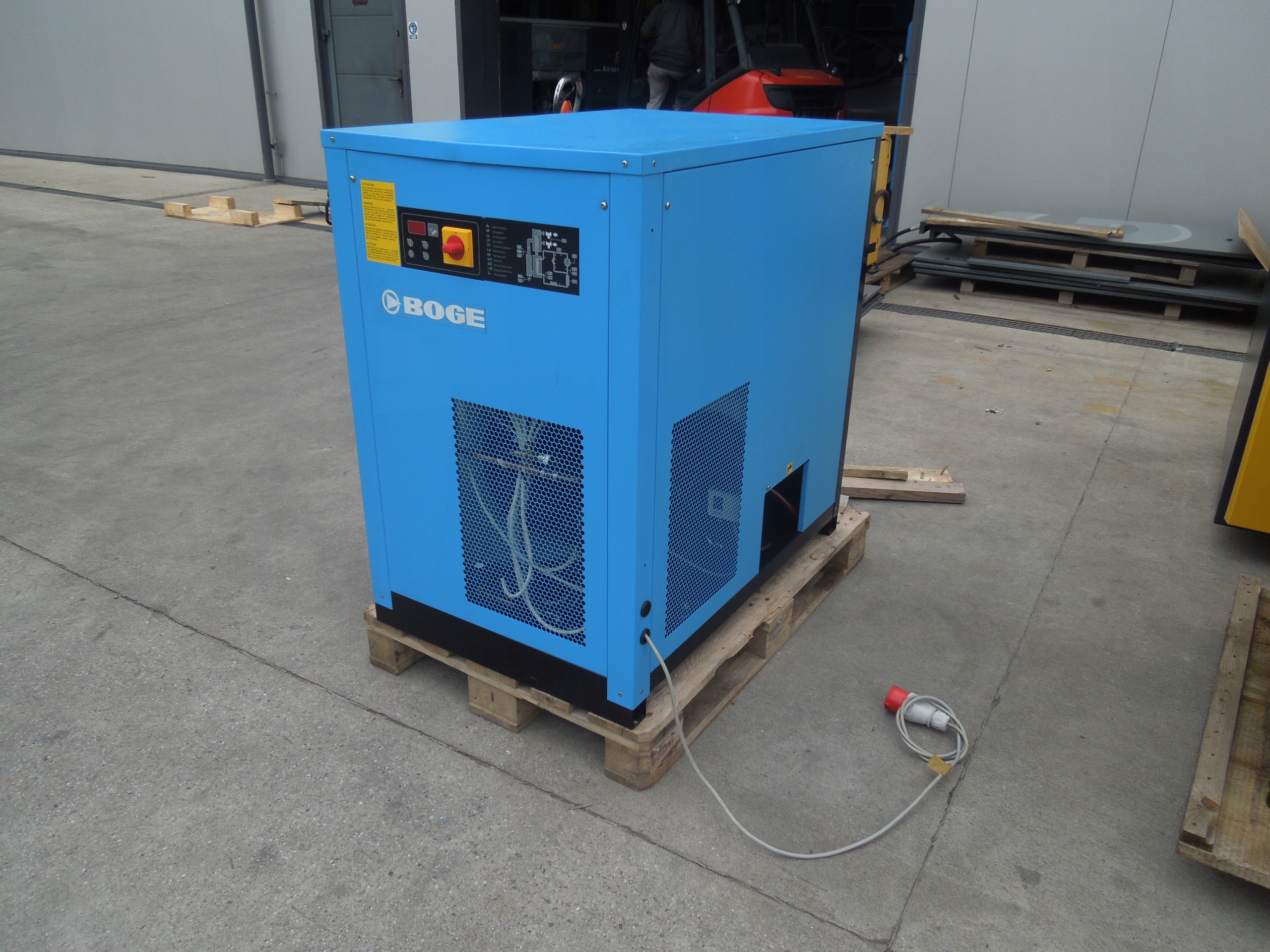 OSUSZACZ ZIĘBNICZY BOGE DS140 14,00m3 2014r