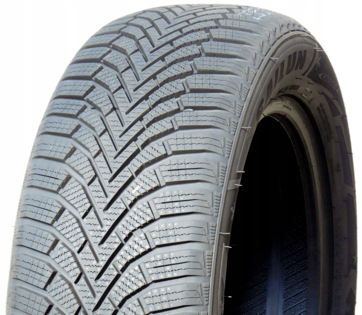 2 NOWE OPONY ZIMOWE 215/65R15 SAILUN ICE BLAZER PLUS