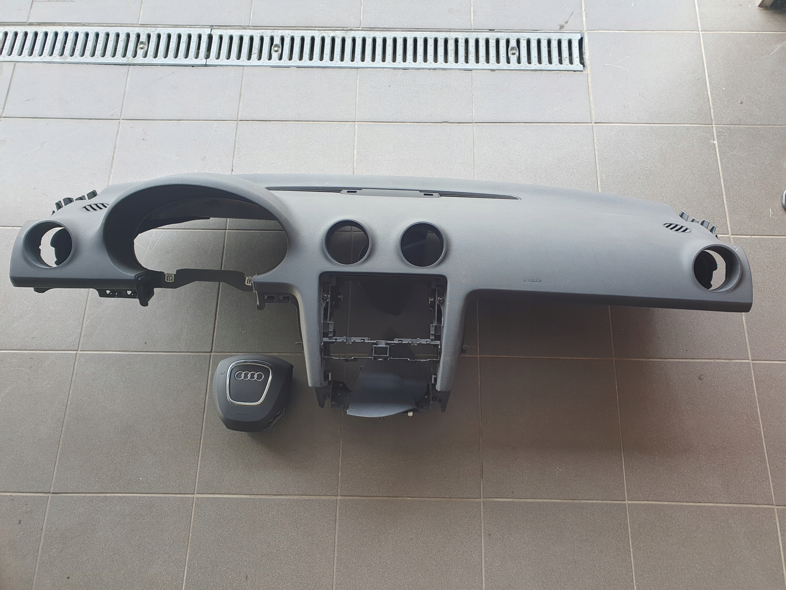 dashboard instrument panel airbags AUDI A3 8P LIFT 2008