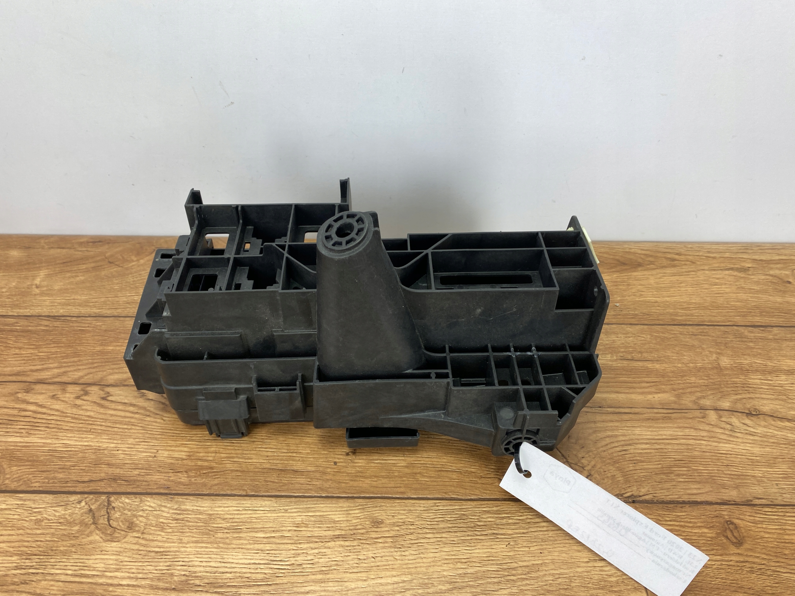 Module fusibles 2.3 Ford Explorer VI 2020+ USA