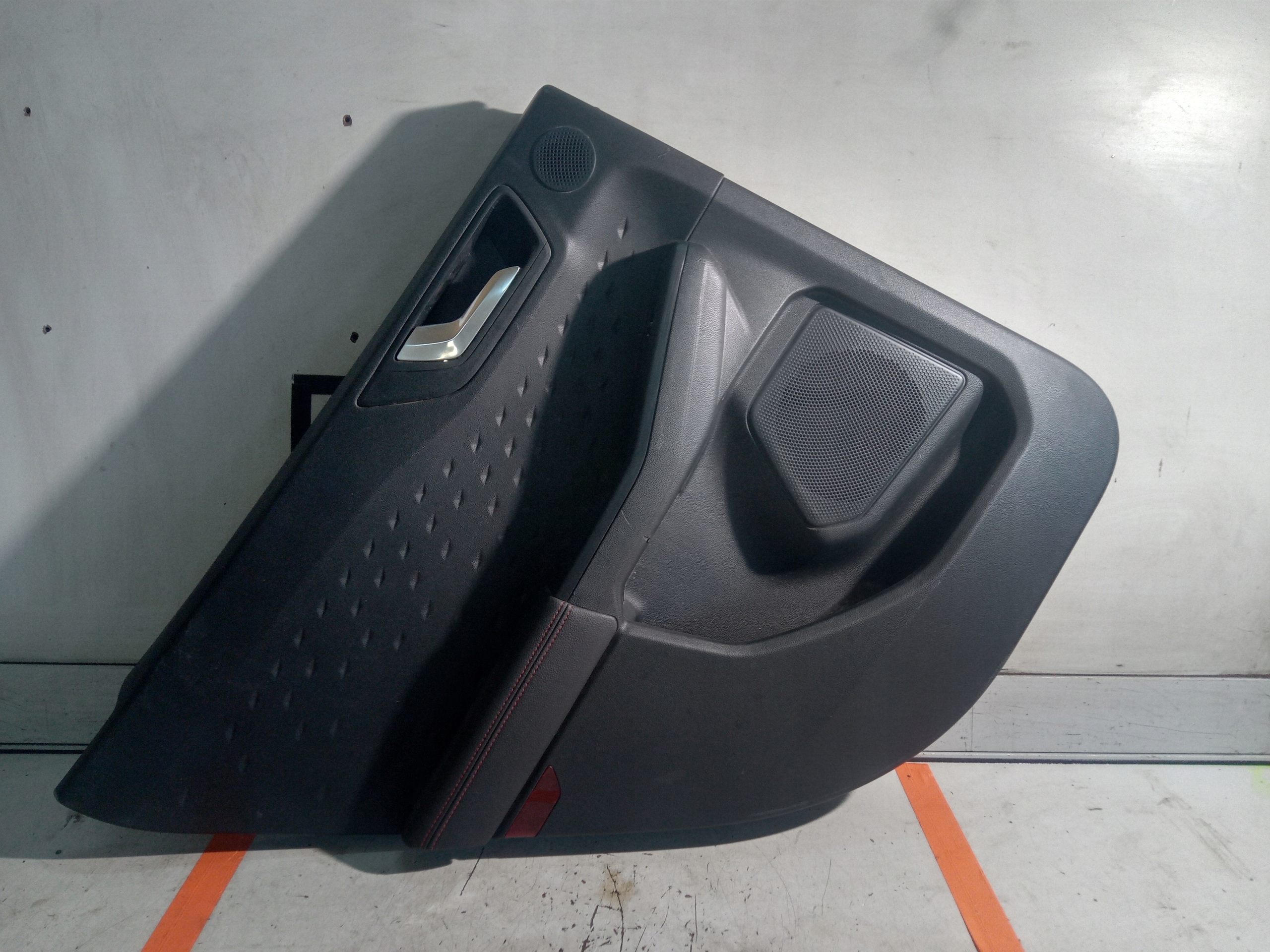 LV4B-S27407 - FORD KUGA MK3 БЕКОН ДВЕРИ ЛЕВЫЙ ЗАДНИЙ ST-LINE