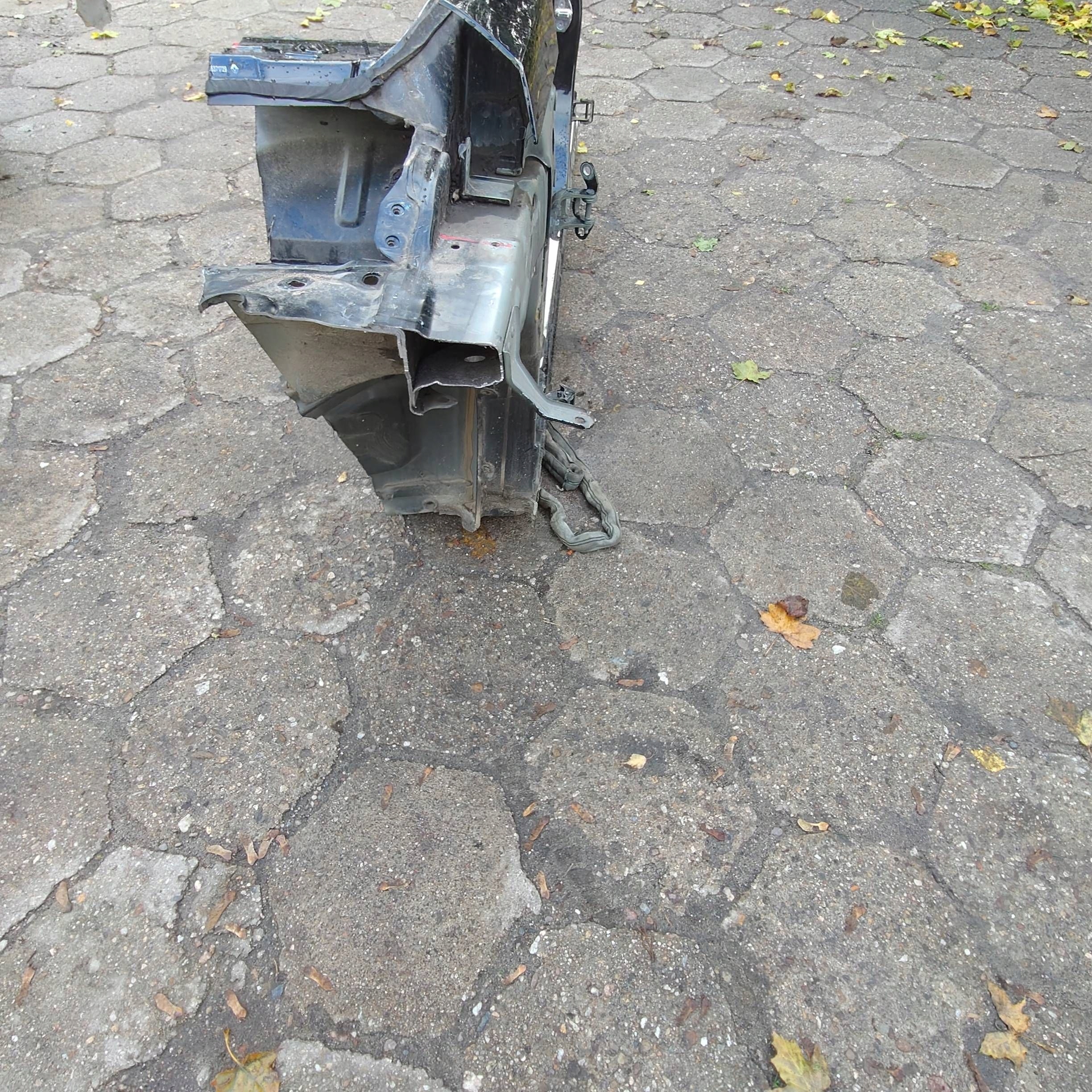 Renault Talisman 2016 left side quarter front threshold sedan
