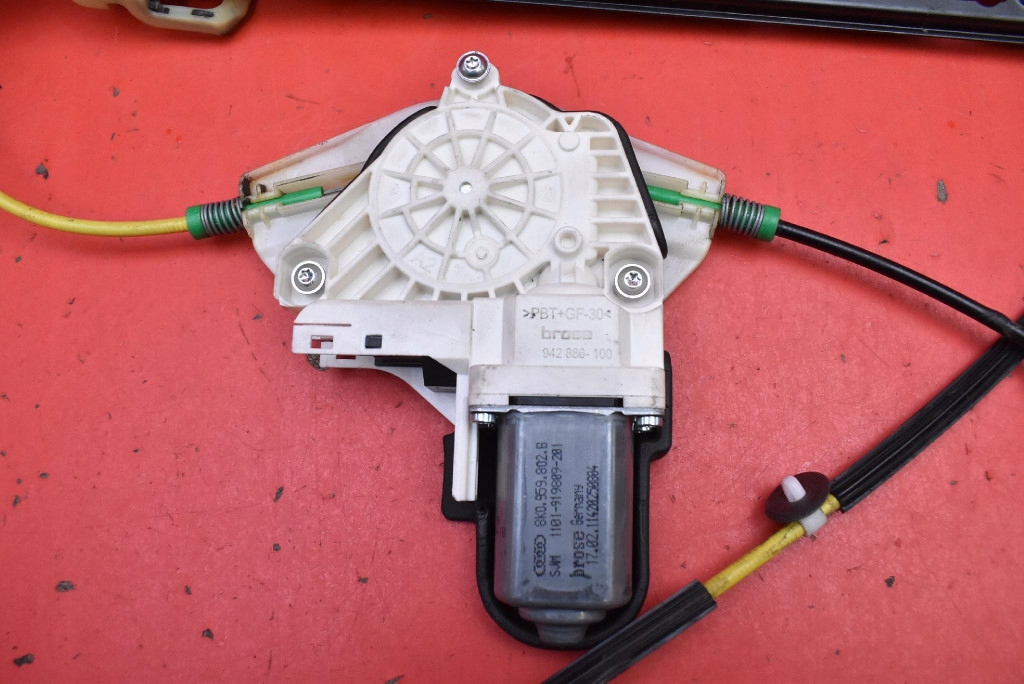window regulator right front EU 8K0959802B AUDI A8 D4 LONG 10-14