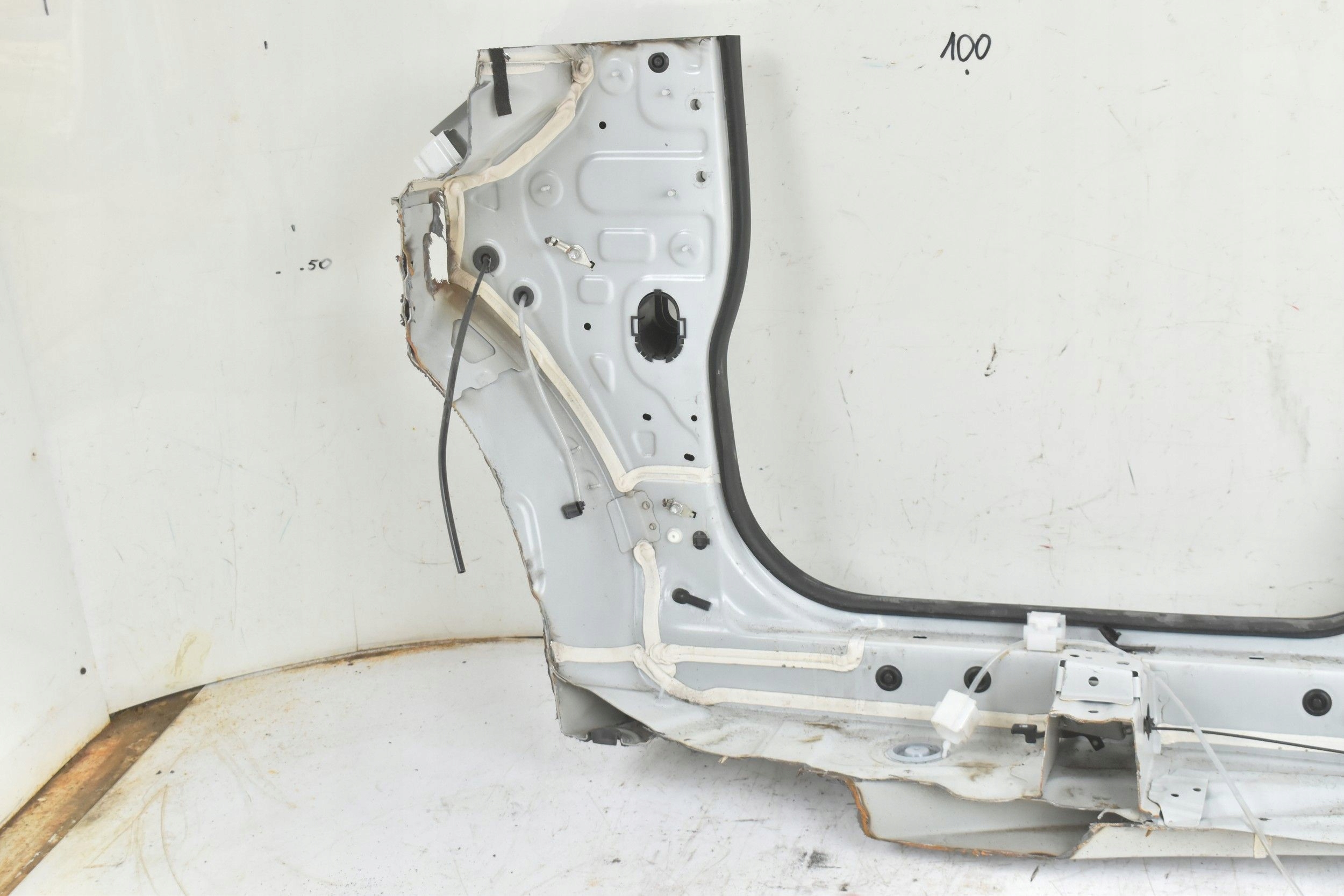 PRÓG PRAWY PRZÓD SŁUPEK SUZUKI SWIFT MK8 17- Waga produktu z opakowaniem jednostkowym 85 kg