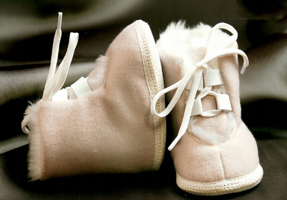 Buciki niemowlęce zimowe flauszowe ocieplane R18 Kod producenta kozaczki niechodki zimowe chłopczyka