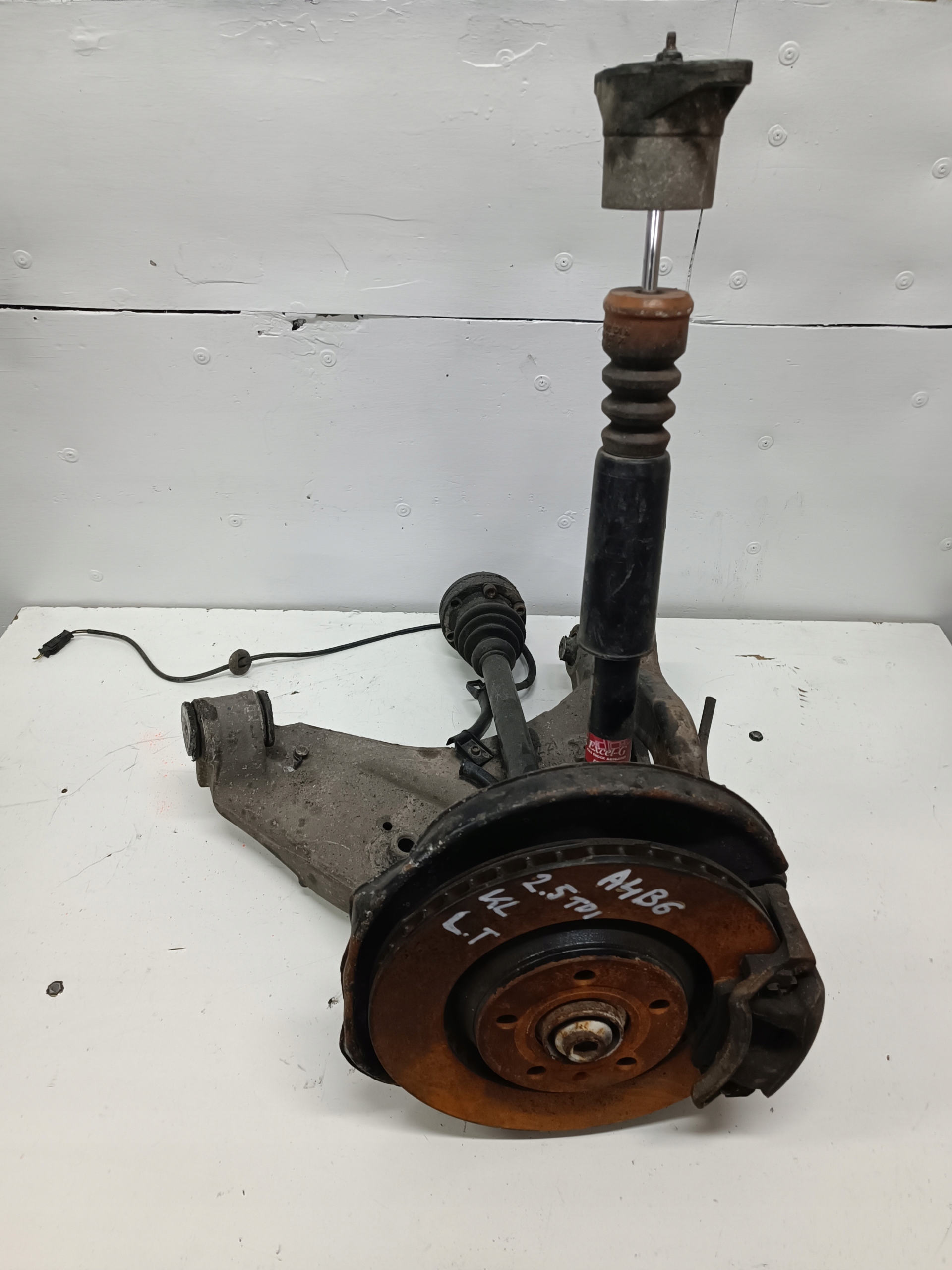 swing arm left rear part AUDI A4 B6 2.5 TDI 4X4 KOMPLET