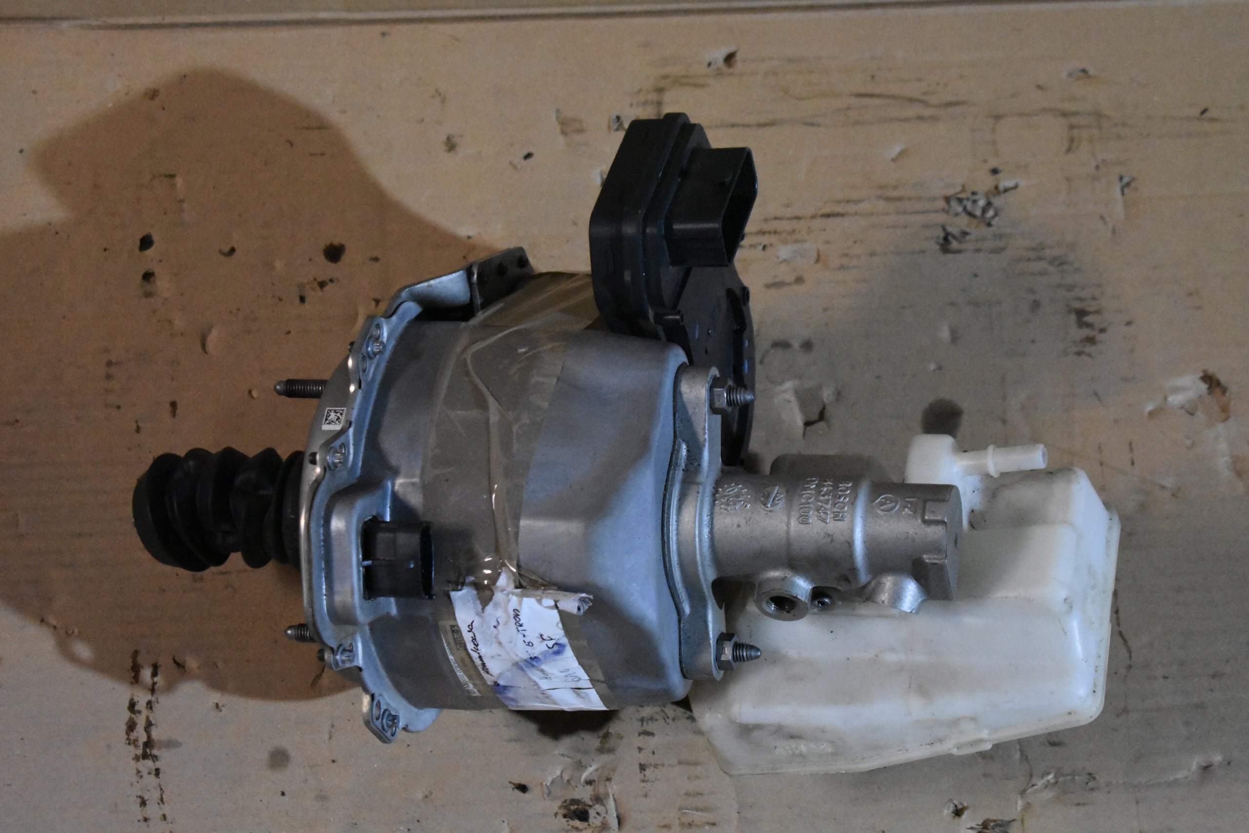 IDEALNE servo Servofreno PORSCHE TAYCAN 1 9