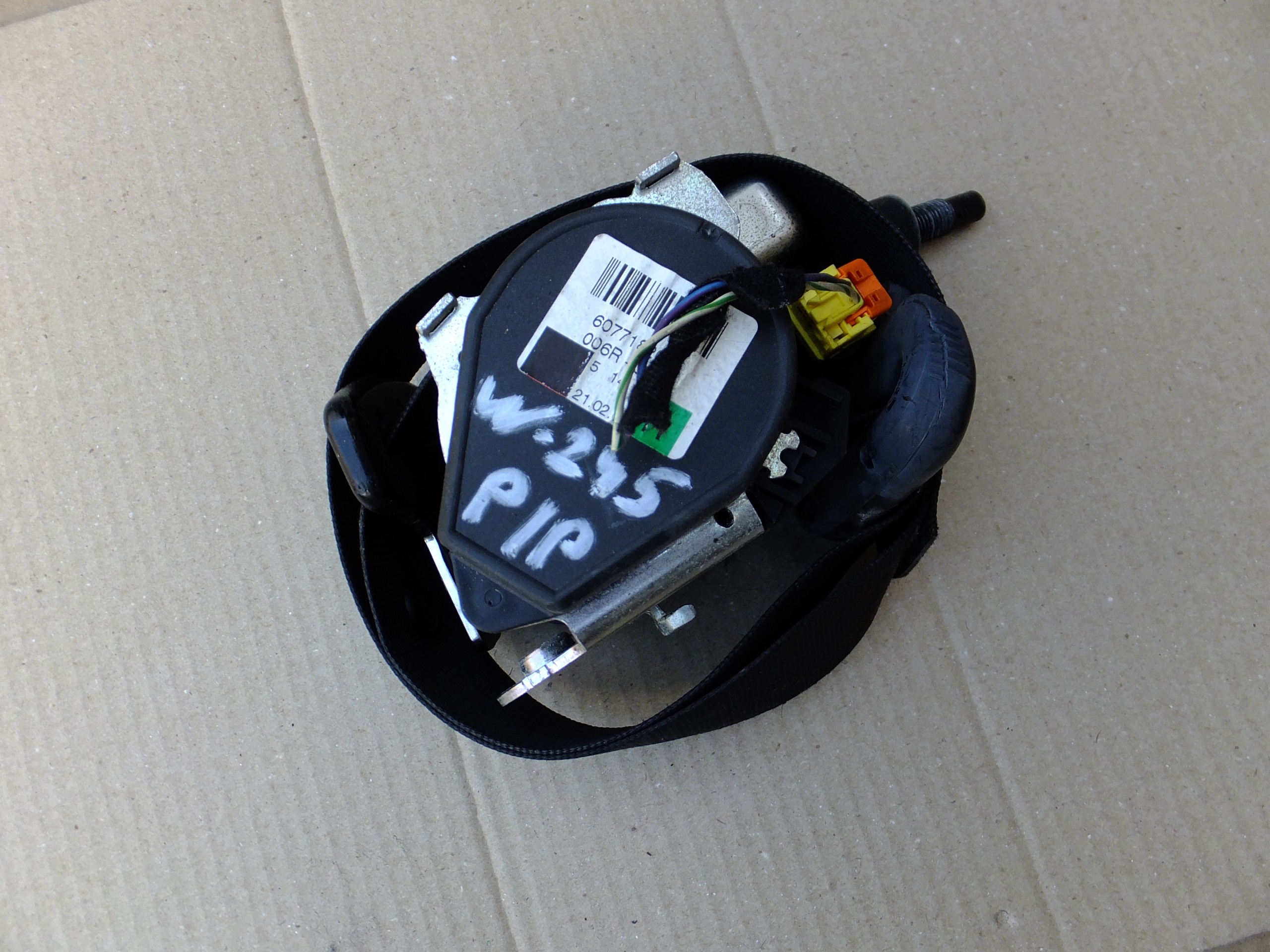 seat belt right front mercedes w245 1698608485