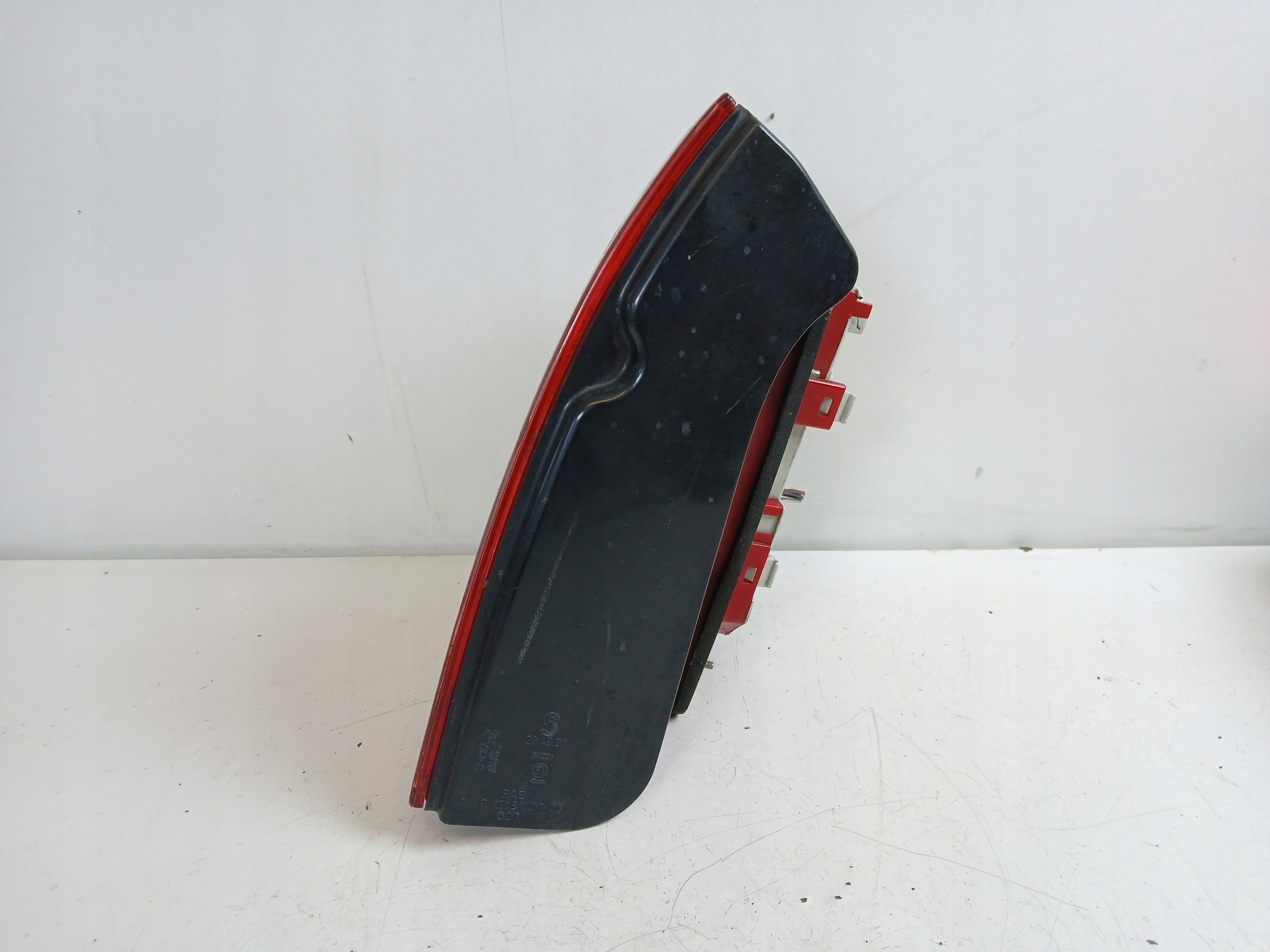 VW PASSAT B5 LIFT light left rear part sedan