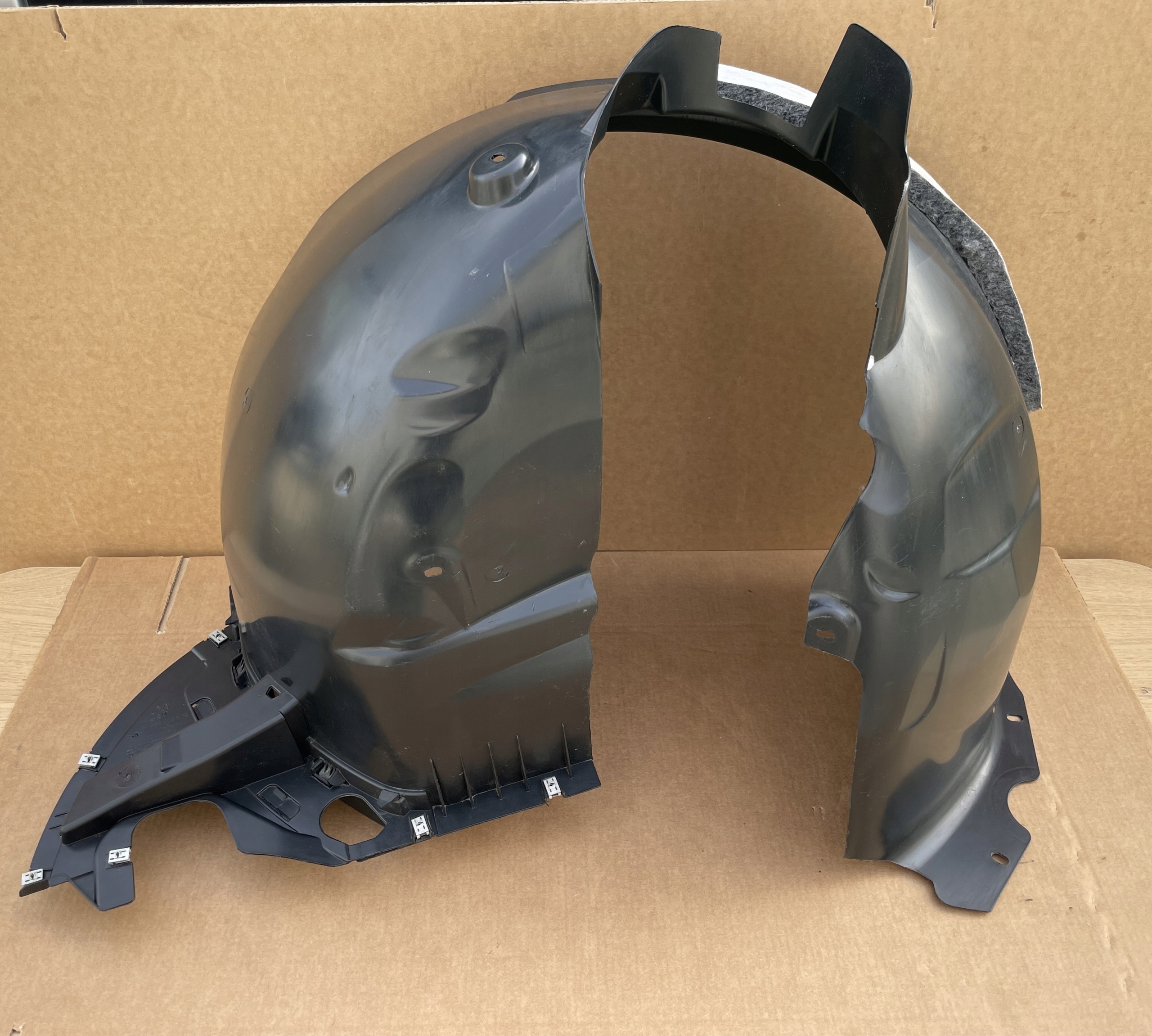 mudguard front left AUDI A1 S1 front right 82A809958 as new original