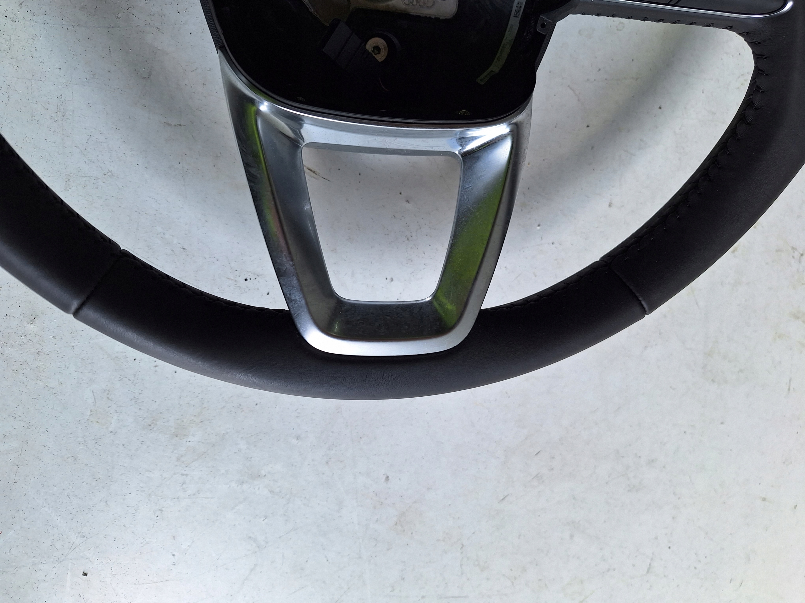 AUDI A4 B9 8W 16-20 steering wheel, + with shifting