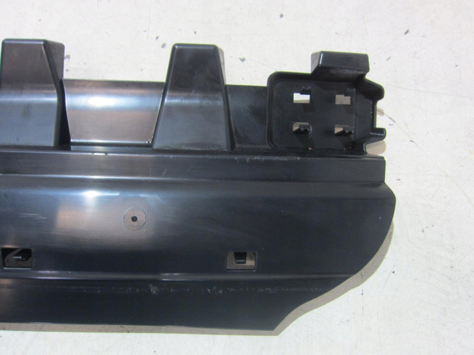 BMW F10 Support montage pare-chocs Arrière Support plaque 7204017