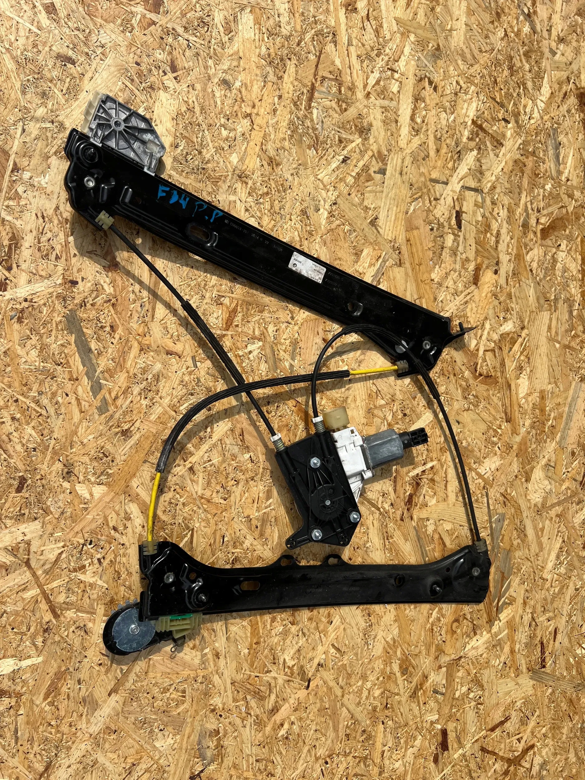 BMW 3GT F34 PODNOŚNIK SZYB SZYBY PRAWY PRZÓD 7291426