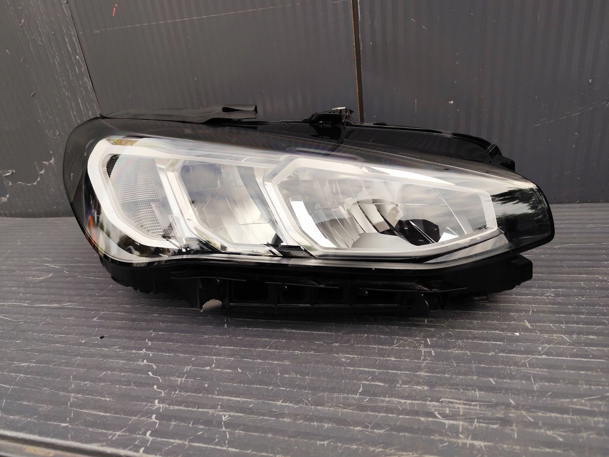BMW 2 U06 ACTIVE TOURER light front right FULL LED 54422449