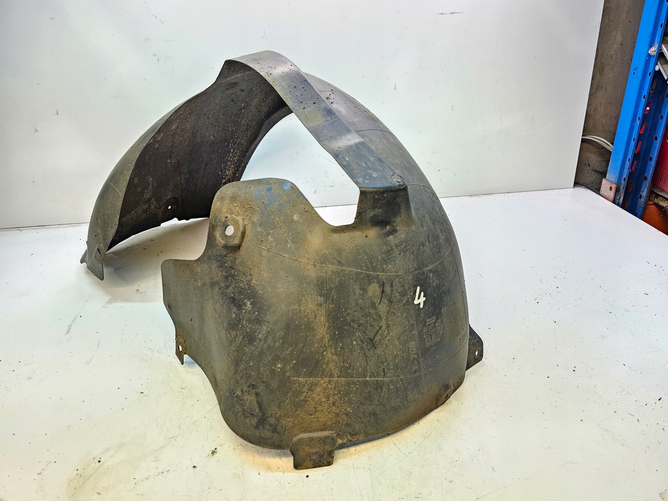 mudguard left front AUDI A3 8P 8P0821171G