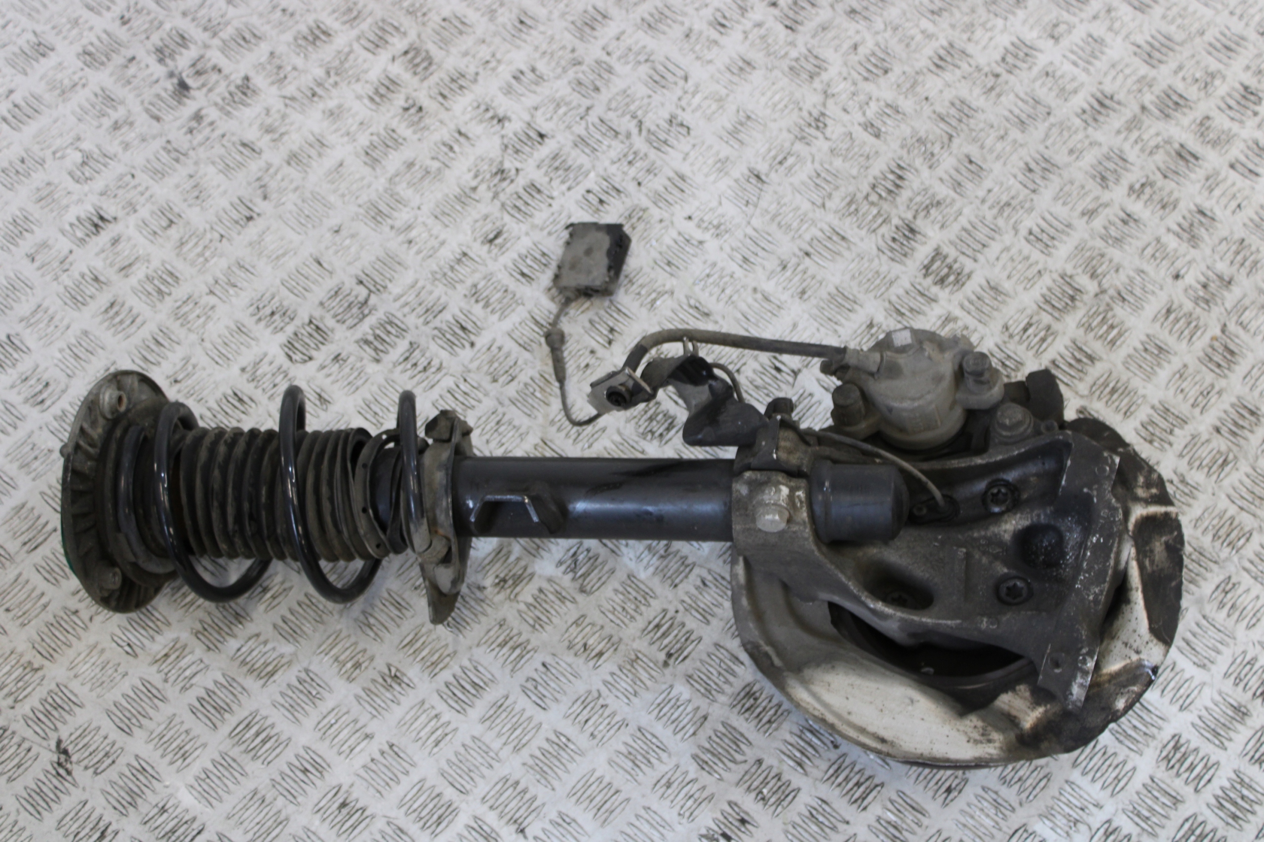 swing McPherson right front shock absorber BMW 1 F20 F21