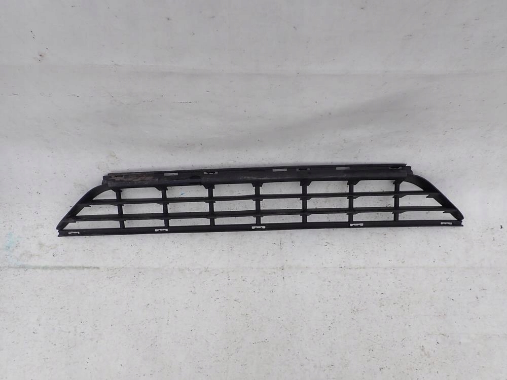 VOLVO XC60 e 1 LIFT 13-17 griglia Paraurti medio