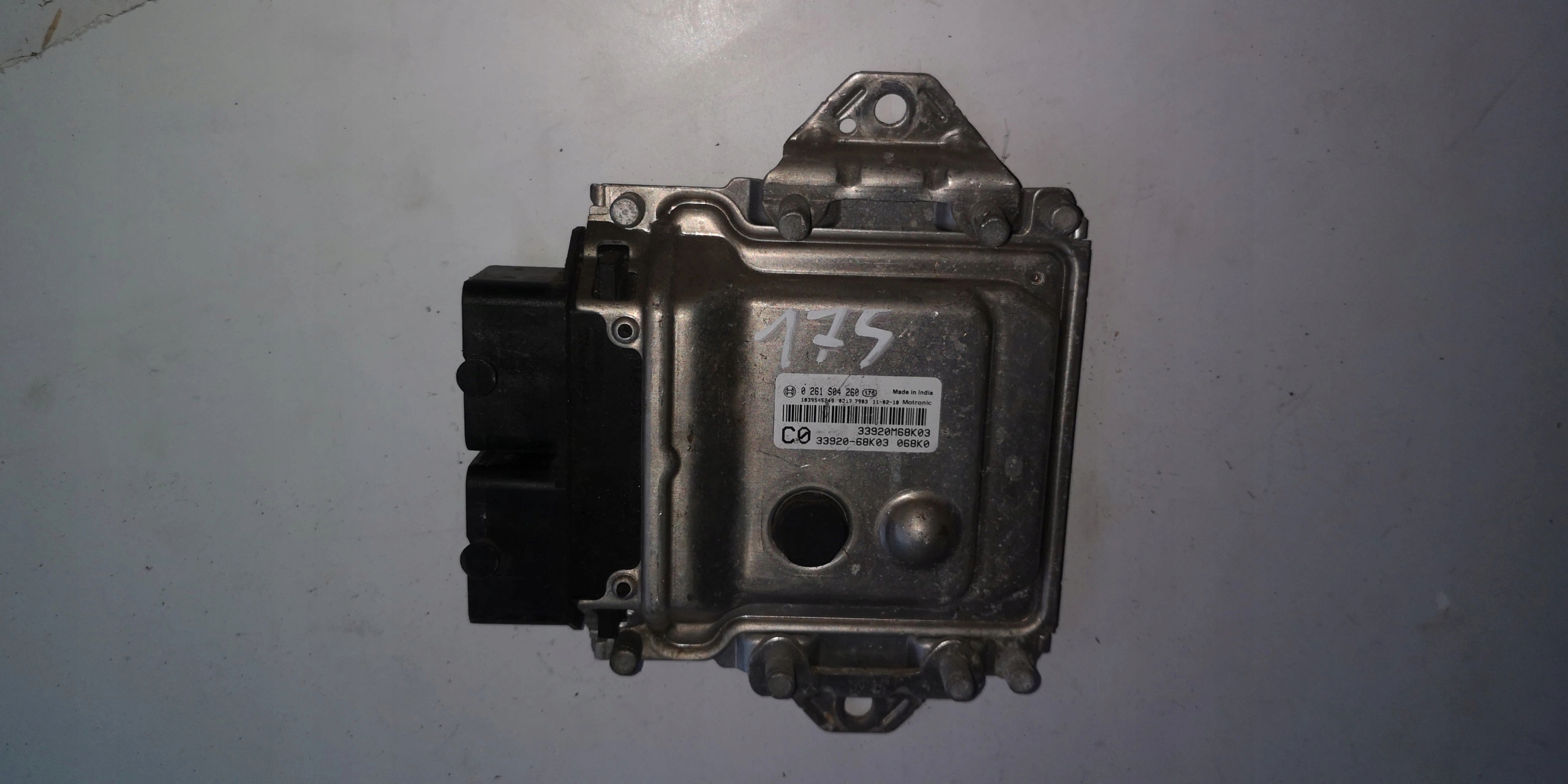 computer ECU SUZUKI 0261S04260 33920M-68K03 33920