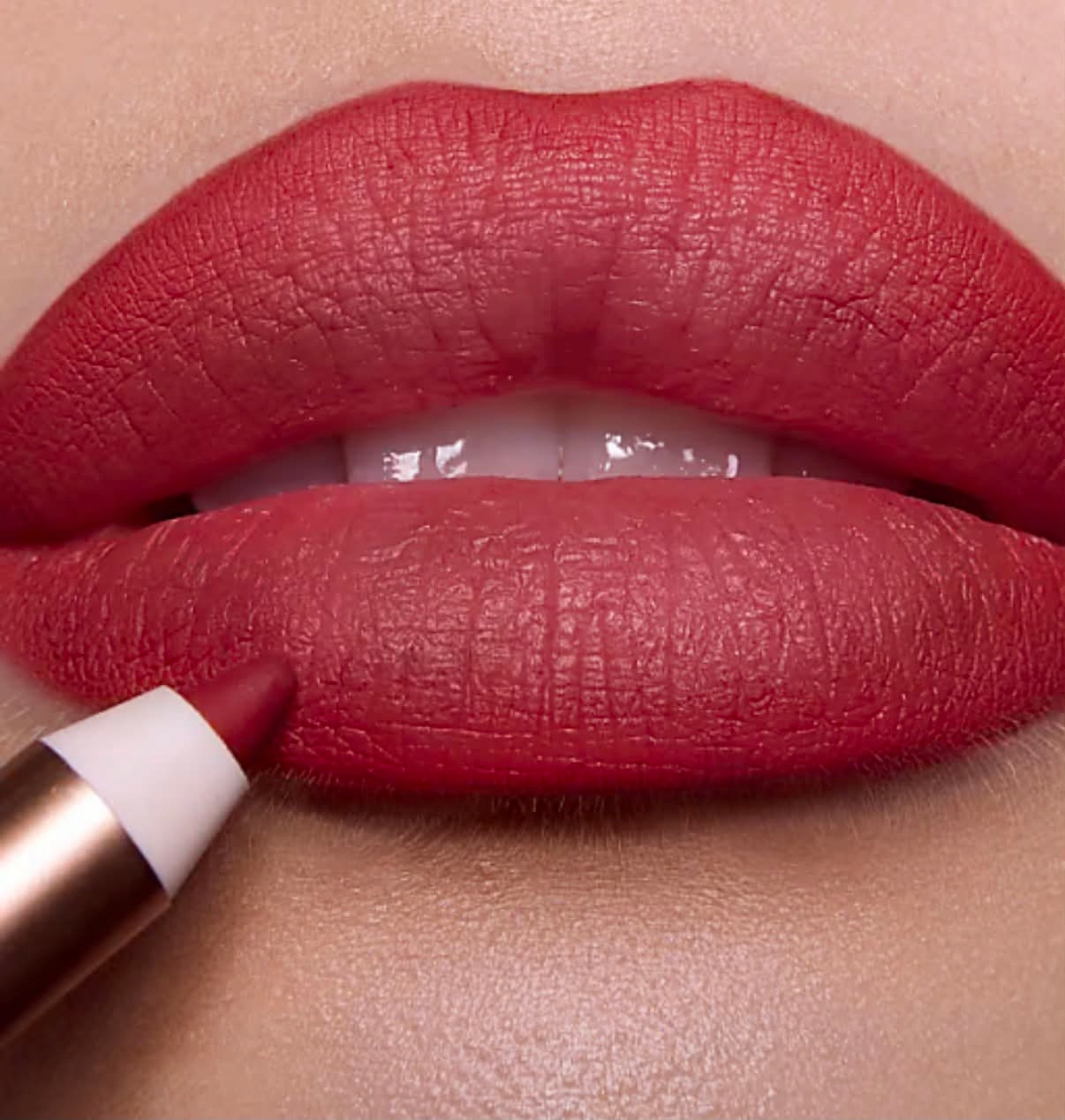 Lip Cheat Konturówka do ust Crazy in Love
