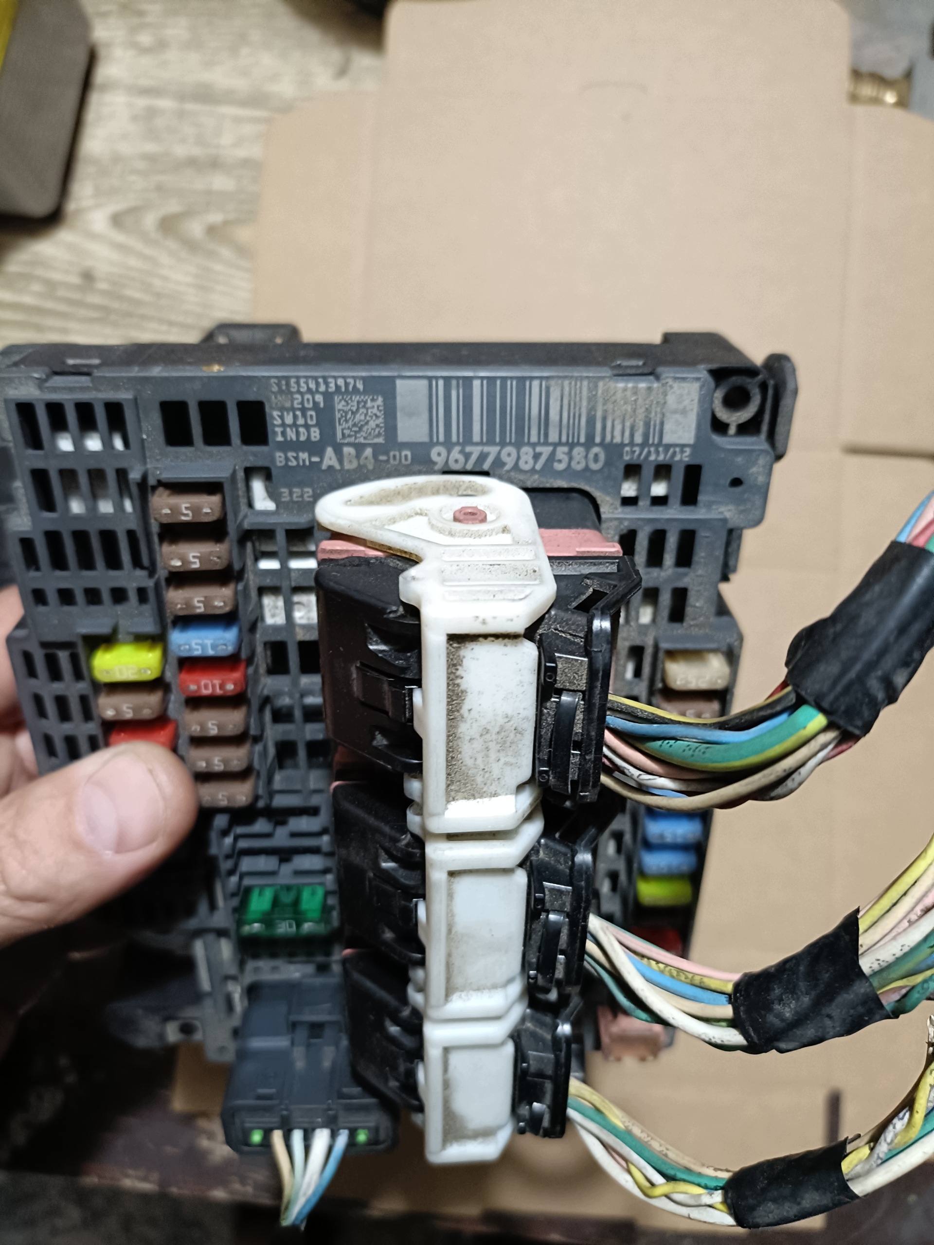 module BSM-AB4 Peugeot 508 Citroen 9677987580