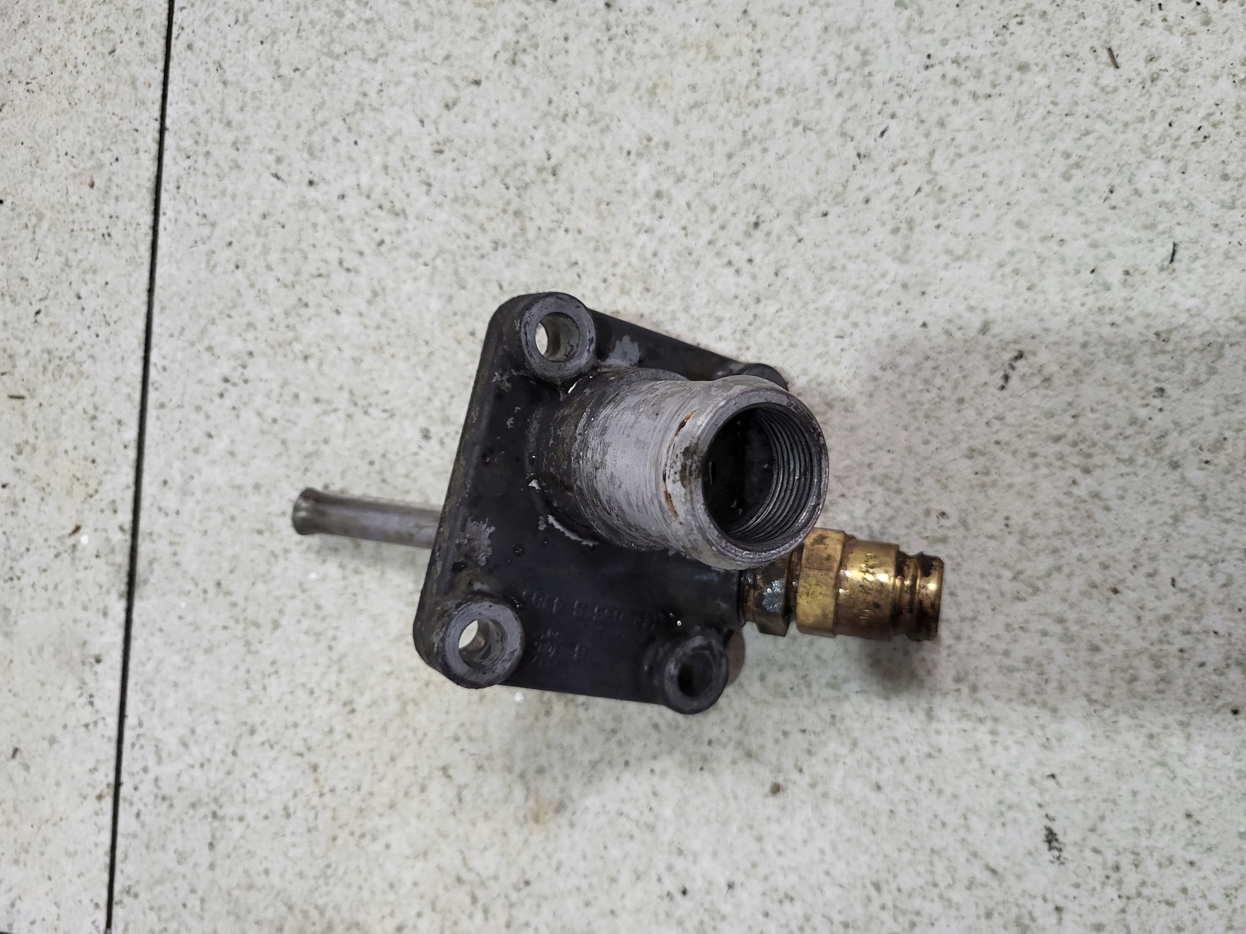 Króciec Wlewu Oleju Miarka Scania R 1433035 Numer katalogowy części 1433035