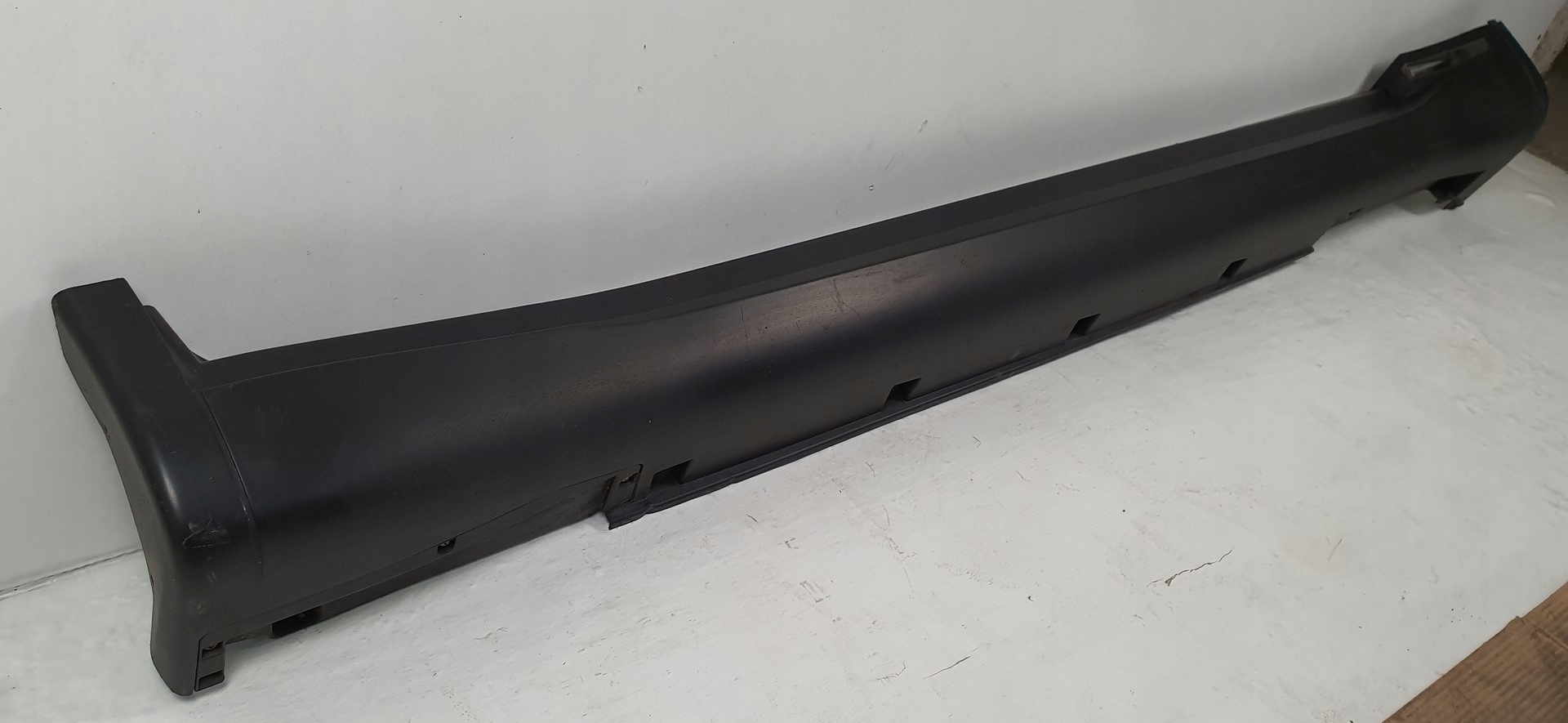 LISTWA NAKŁADKA PROGU PRAWA INFINITI FX50 FX II Typ samochodu Samochody osobowe