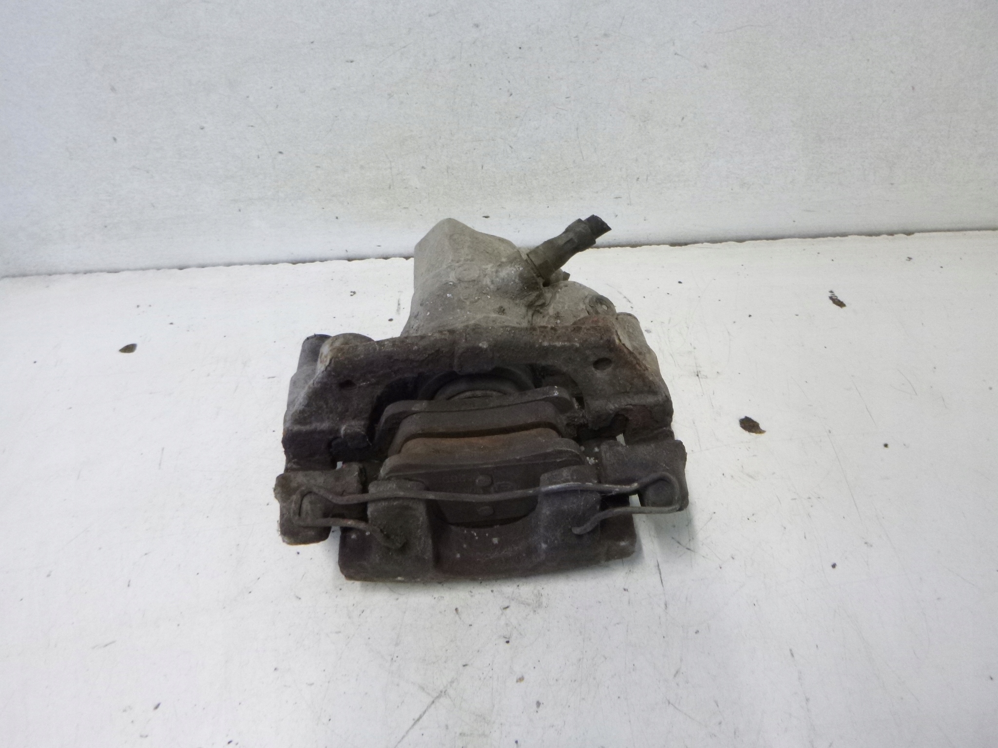 caliper brake rear part Ford C-Max 1.6 2005r.