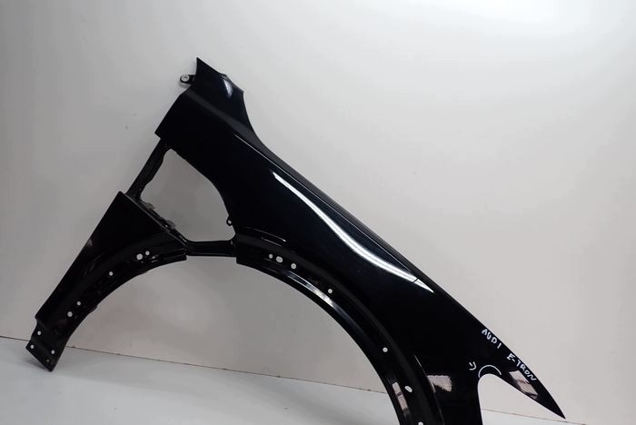 AUDI Q8 E-TRON fender right front front
