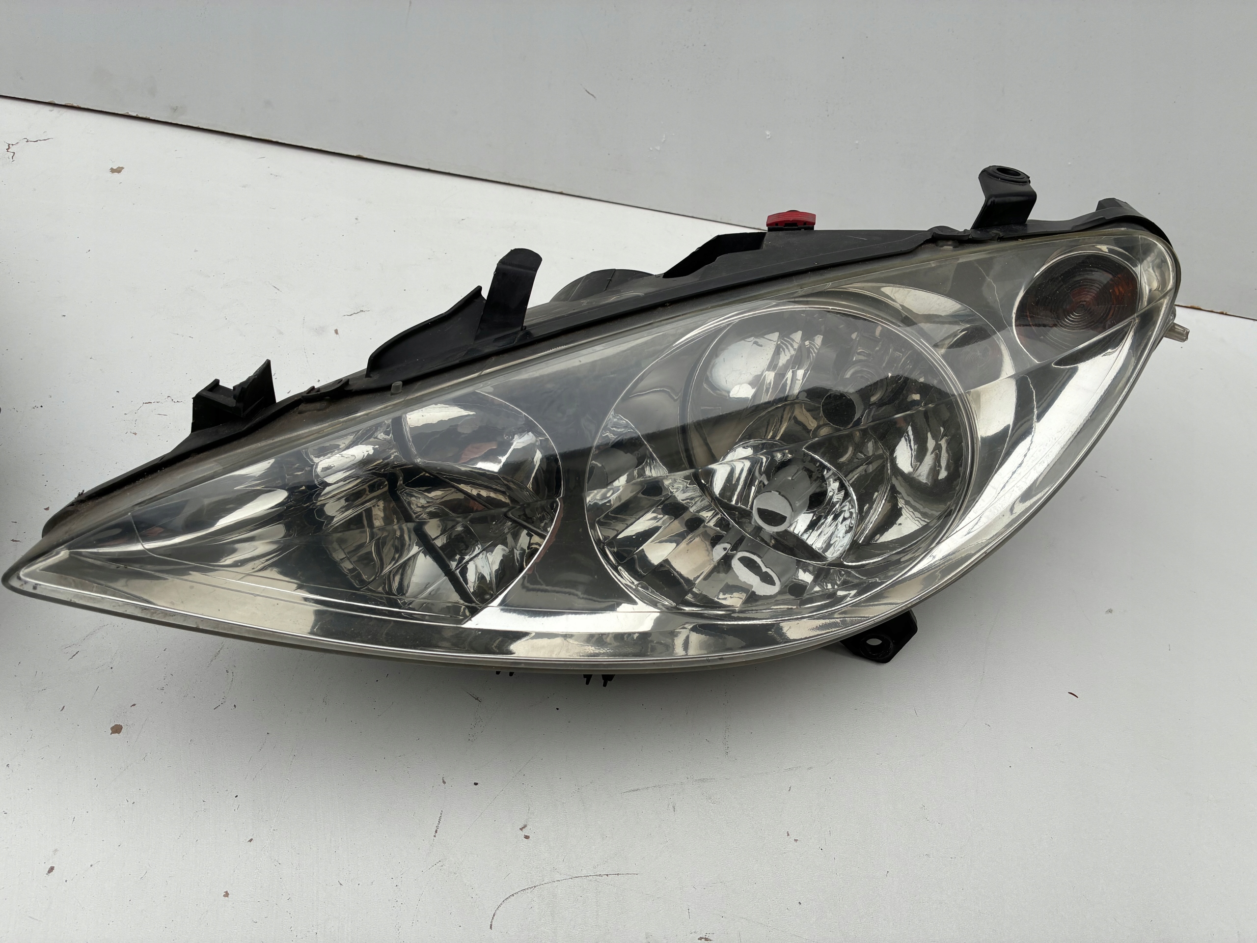 light Reflektor front right left Peugeot 307 01-05r.