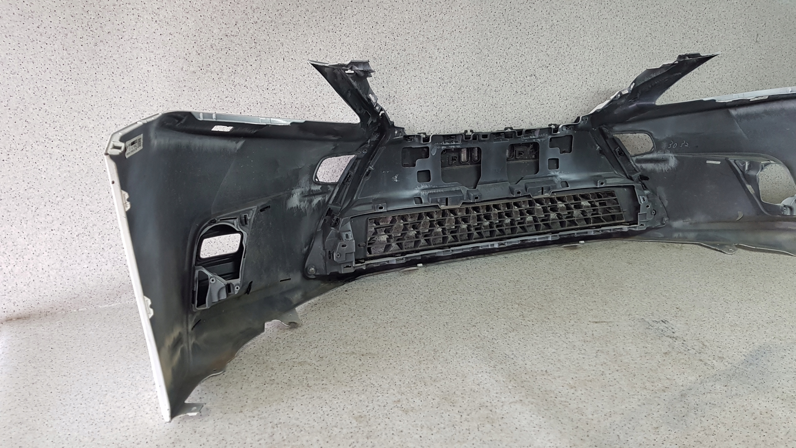 LEXUS CT 200 LIFT bumper front 9977