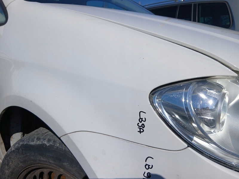 front right fender VW TOURAN NR LAK LB9A