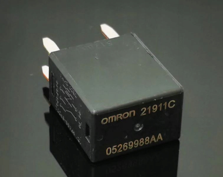 

Przekaźnik Omron 21911C, 05269988AA