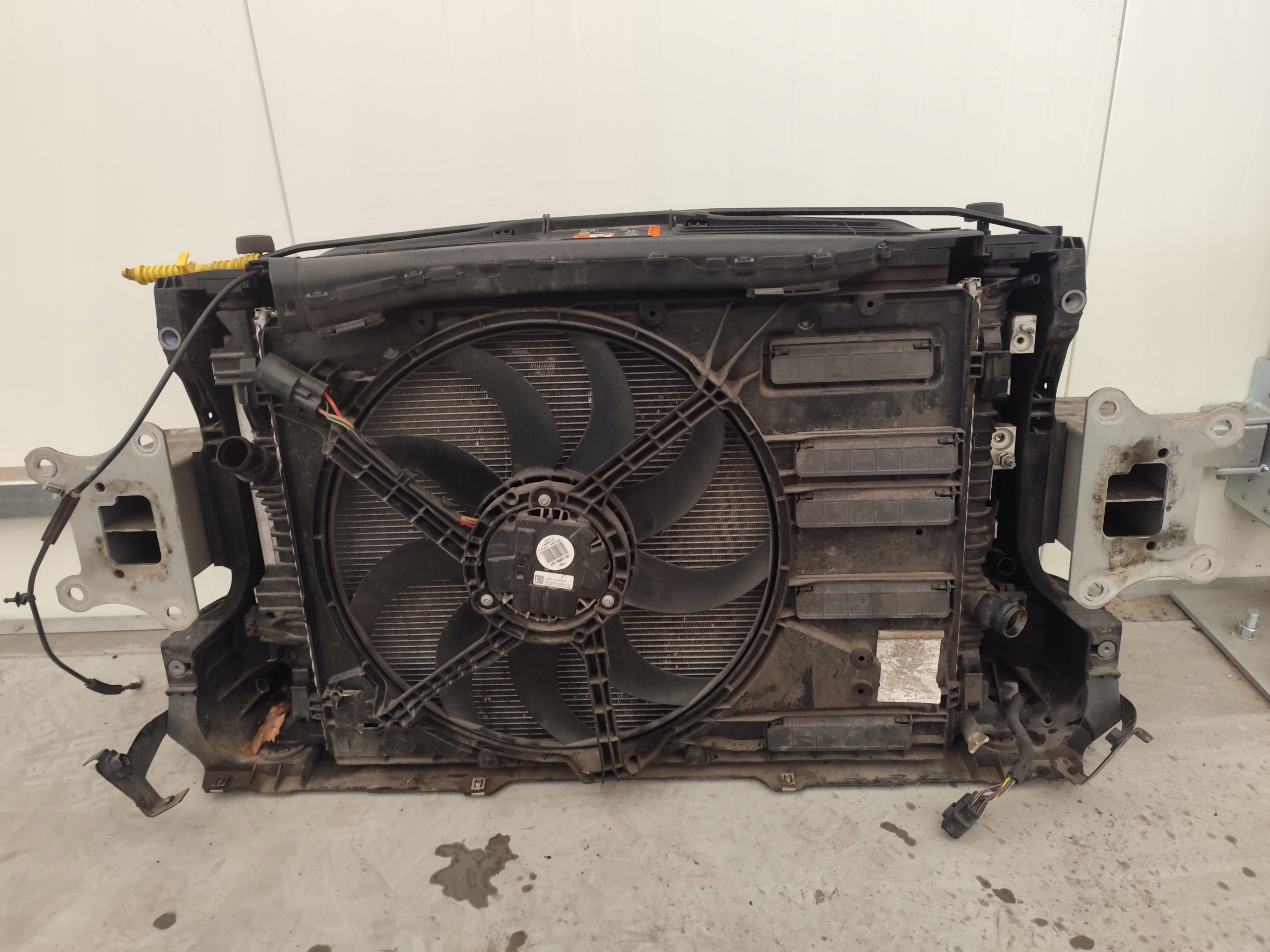 FORD FOCUS MK4 support panel for radiators Z CHLODNICAMI DEMONTAZ