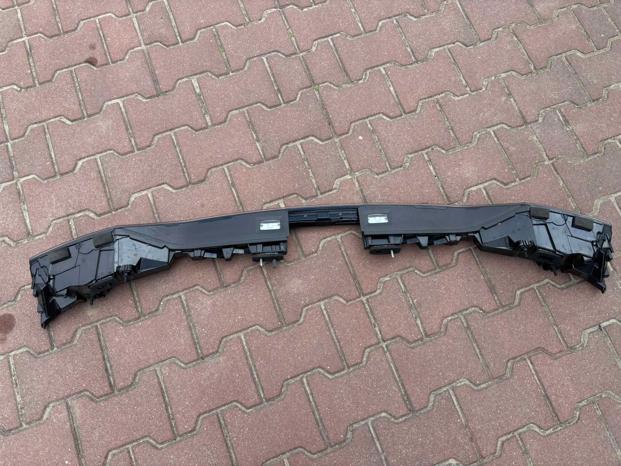 Licht mitte heck AUDI Q4 E-TRON 89A945095
