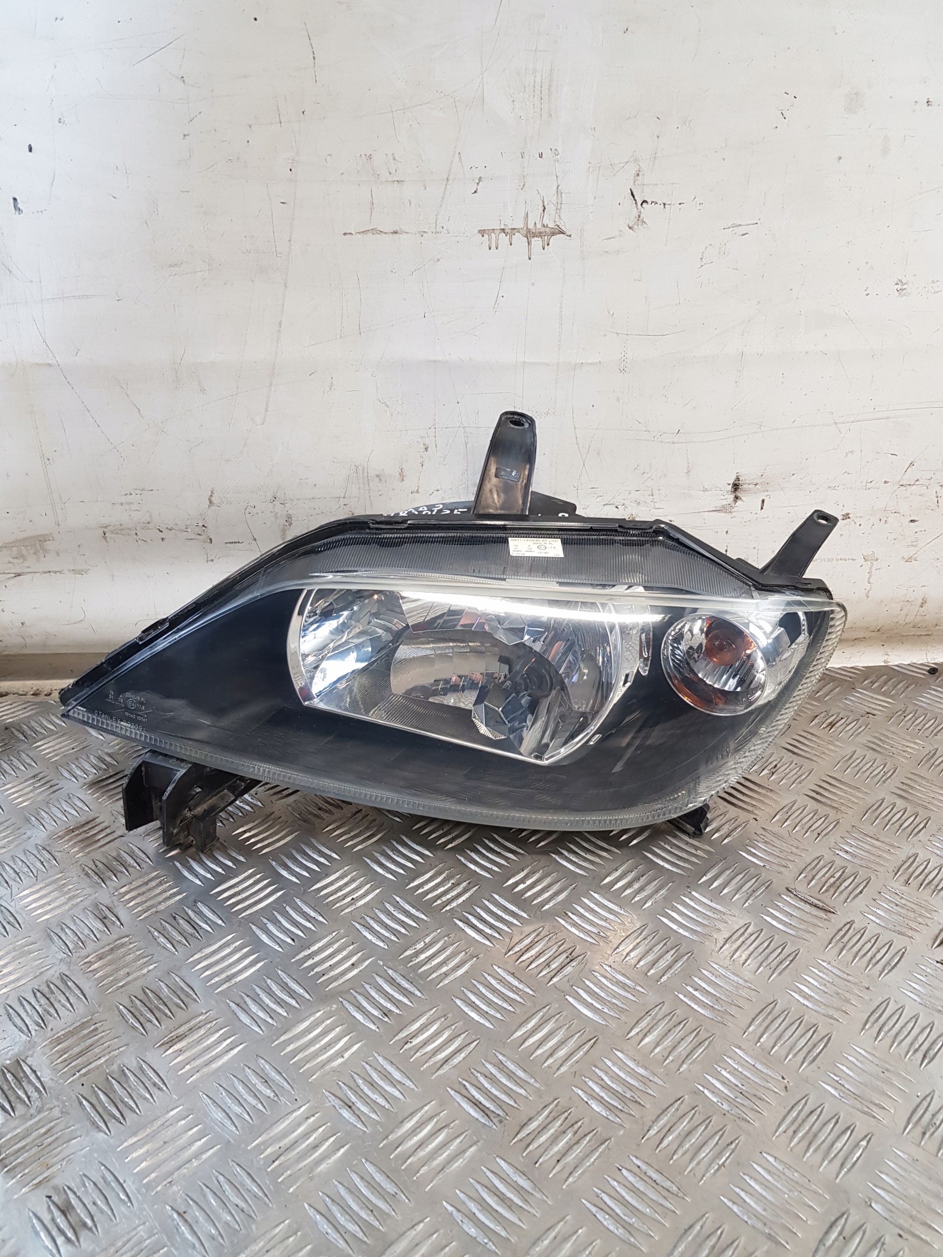 light left front 3M71-13W030-AF MAZDA 2 03R- EUROPA