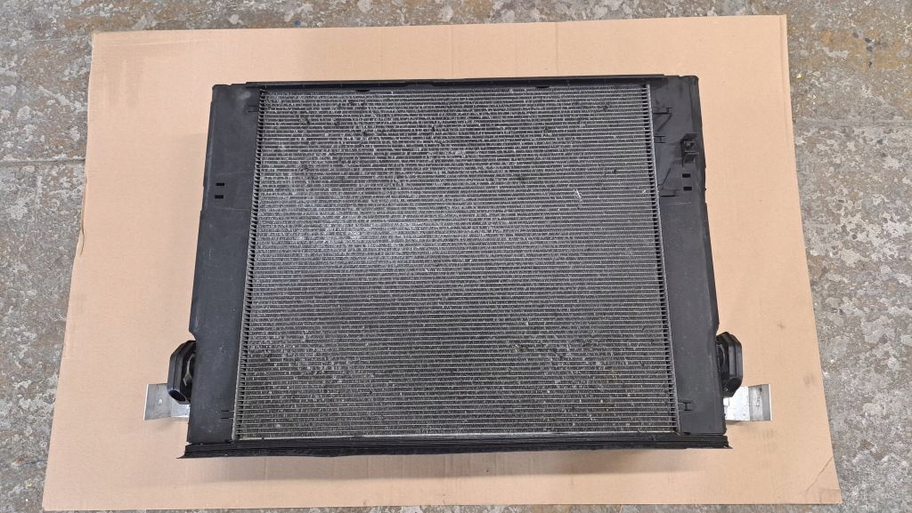 CHLODNICE BMW 340i 330i f30 f32 f36 m140 8652497 440i