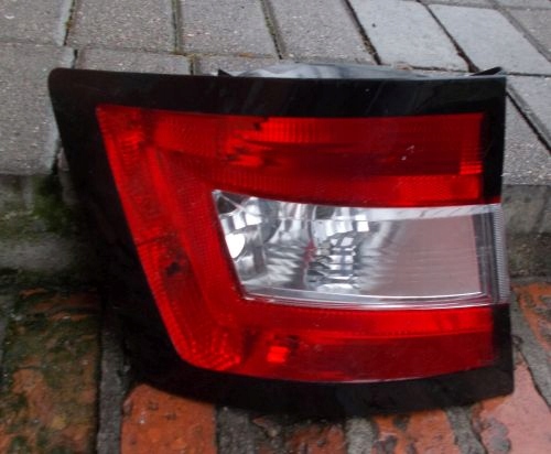 SKODA FABIA III 14+ KOMBI LEWA TYLNA 6V9 945 095