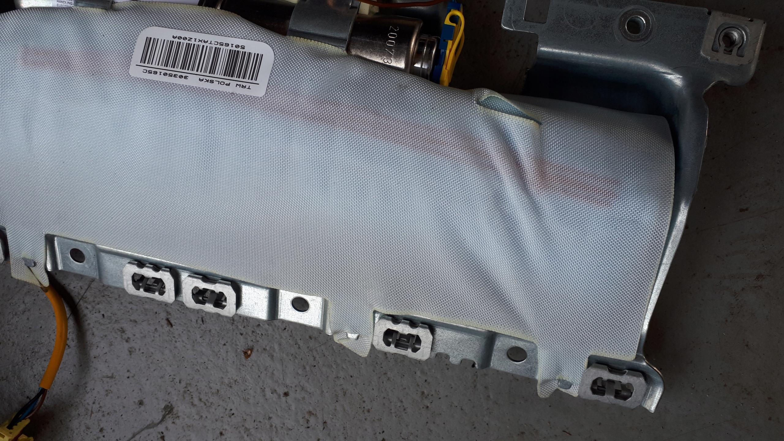 Audi A8 D3 подушка коленная пассажира 4E0880842A