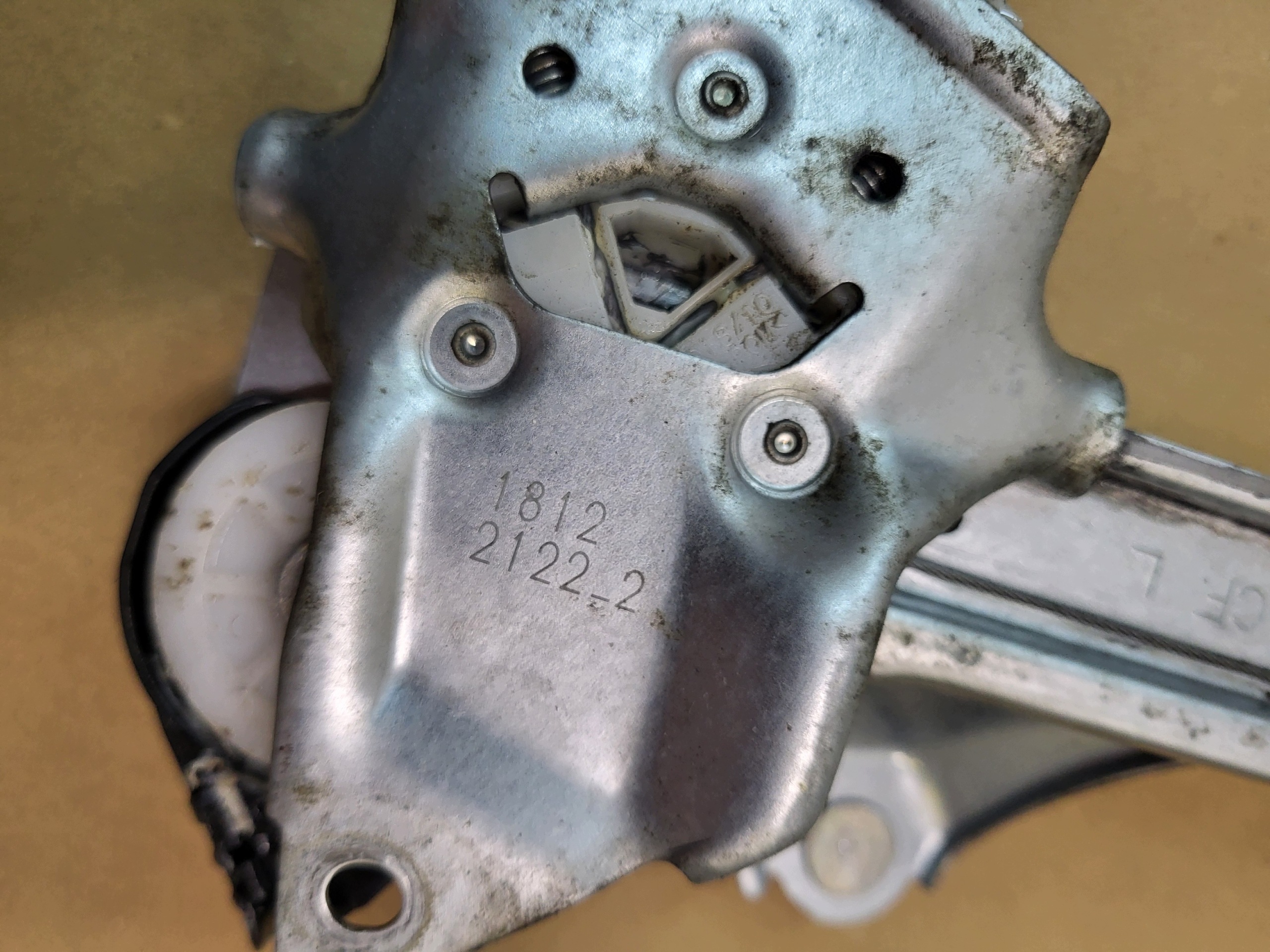 window regulator mini motor mechanism electrical left front TOYOTA RAV4 V OE
