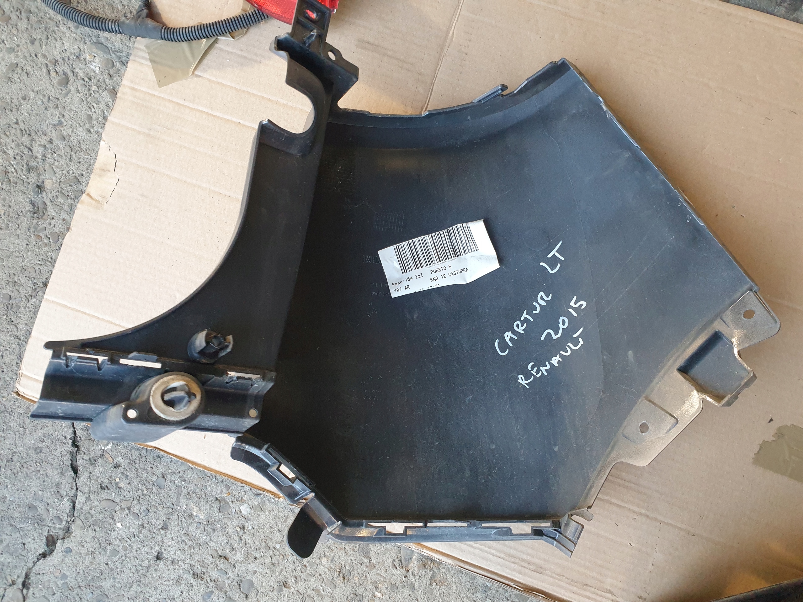 bumper rear part corner RENAULT CAPTUR and 2013- colour BIXNK 850173592R