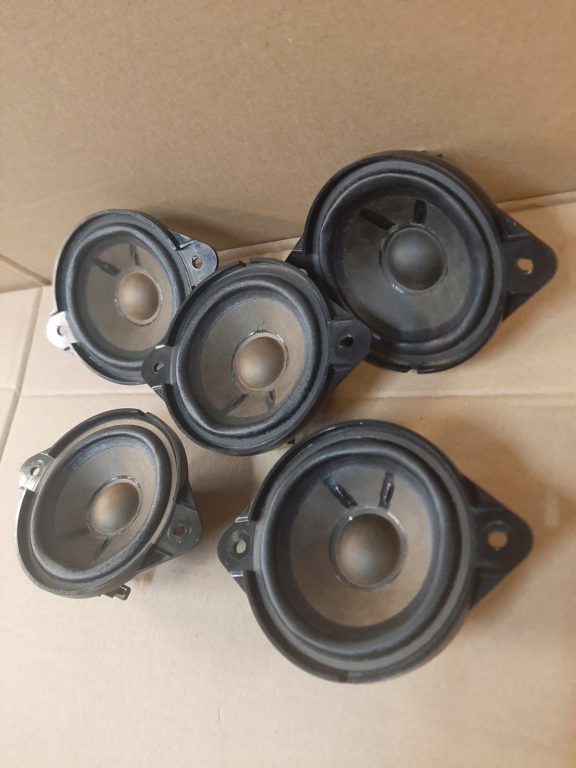 AUDI A4 B8 A5 8T speaker bang OLUFSEN 8T0035416