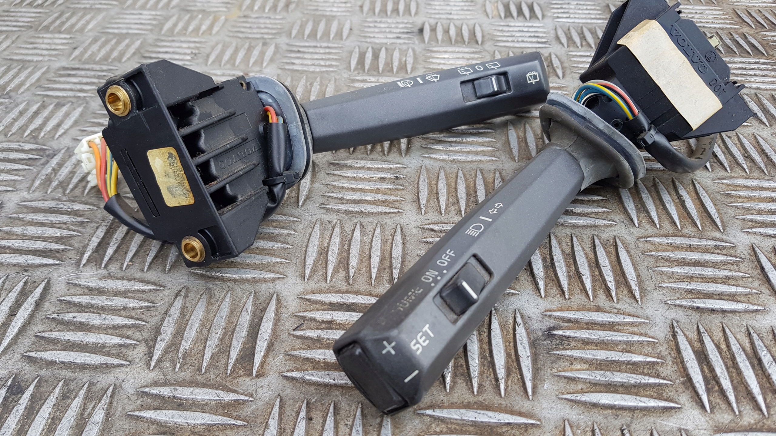 VOLVO V70 O wiper control MANETKA
