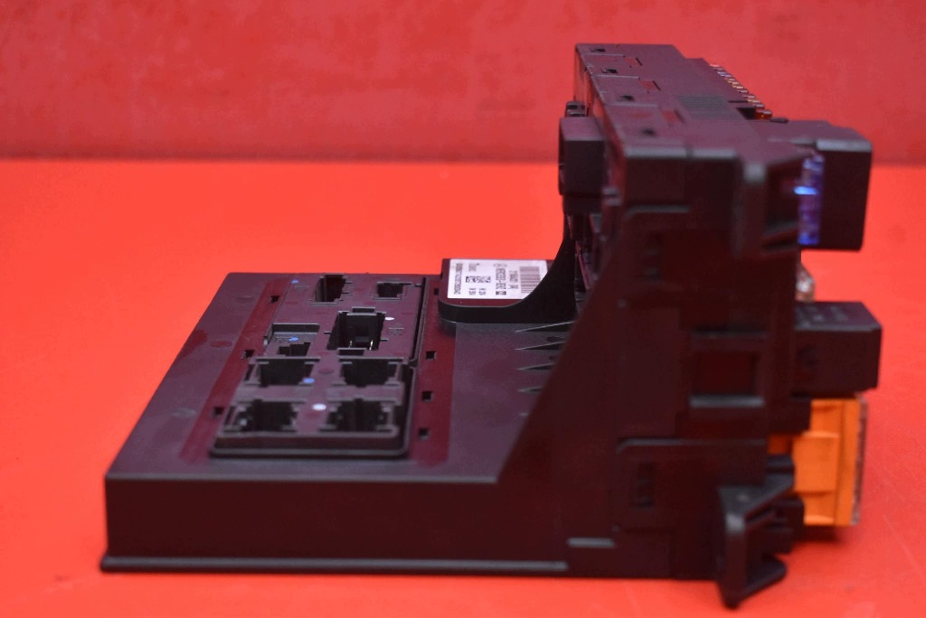 compartment module SAM 2115454201 MERCEDES CLS C219 3.5 V6 272 KM 04-08