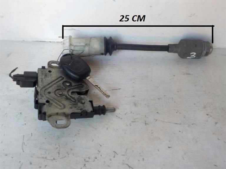 FORD FOCUS C-MAX ZAMEK MASKI