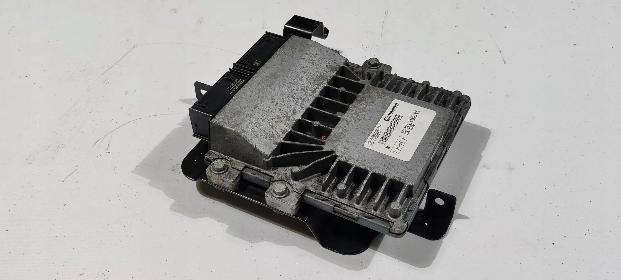 computer control unit of the engine Ford Mustang Explorer 3.5 3.7
