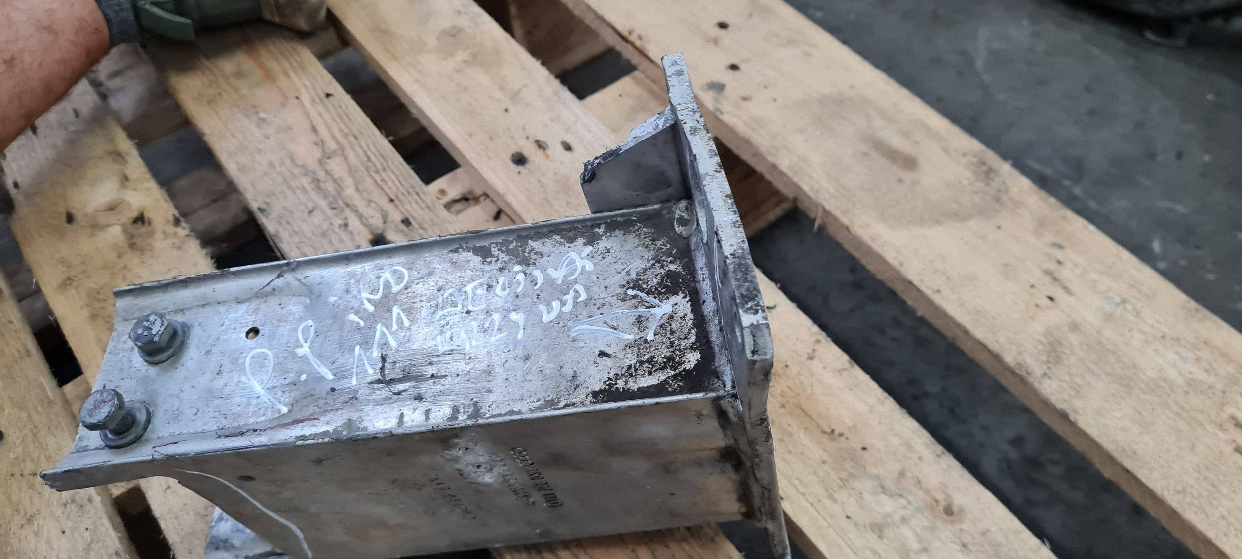 A5 8T LIFT tip tip ZGNIOTU right right front 8K0807134D A4 B8 LIFT