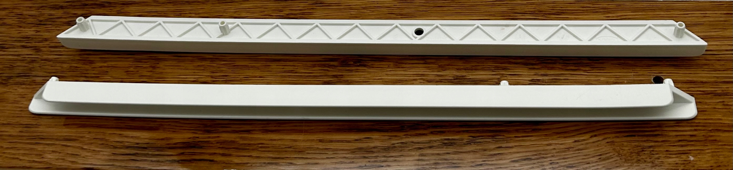 PROWADNICA ŚLIZGOWA DO KOSZA IKEA TROFAST 415 mm biała 2 Rodzaj inna