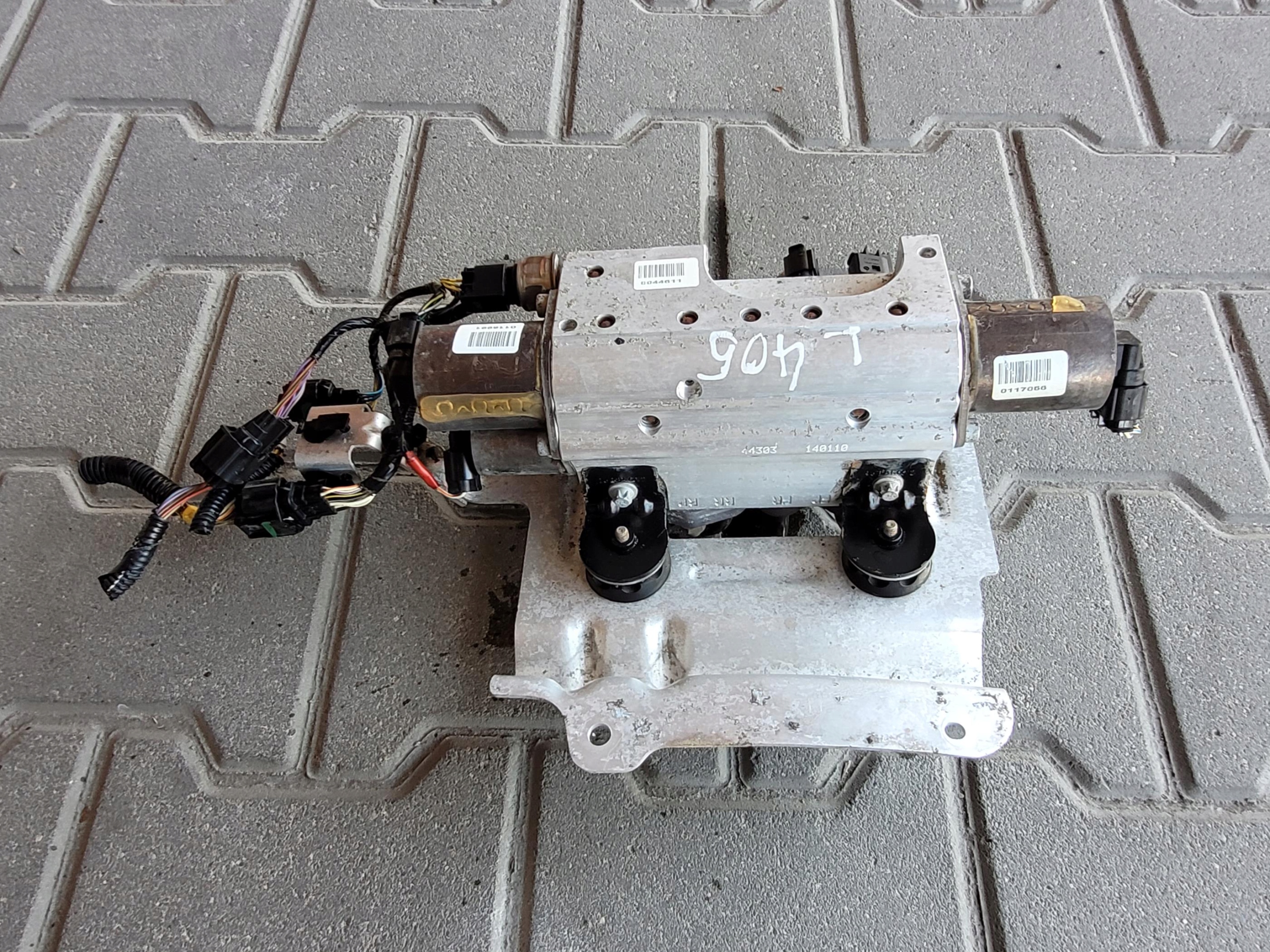 BLOK Sensor PNEUMATYKI Achsträgers ROZDZIELACZ RANGE ROVER VOGUE L405 4.4 D
