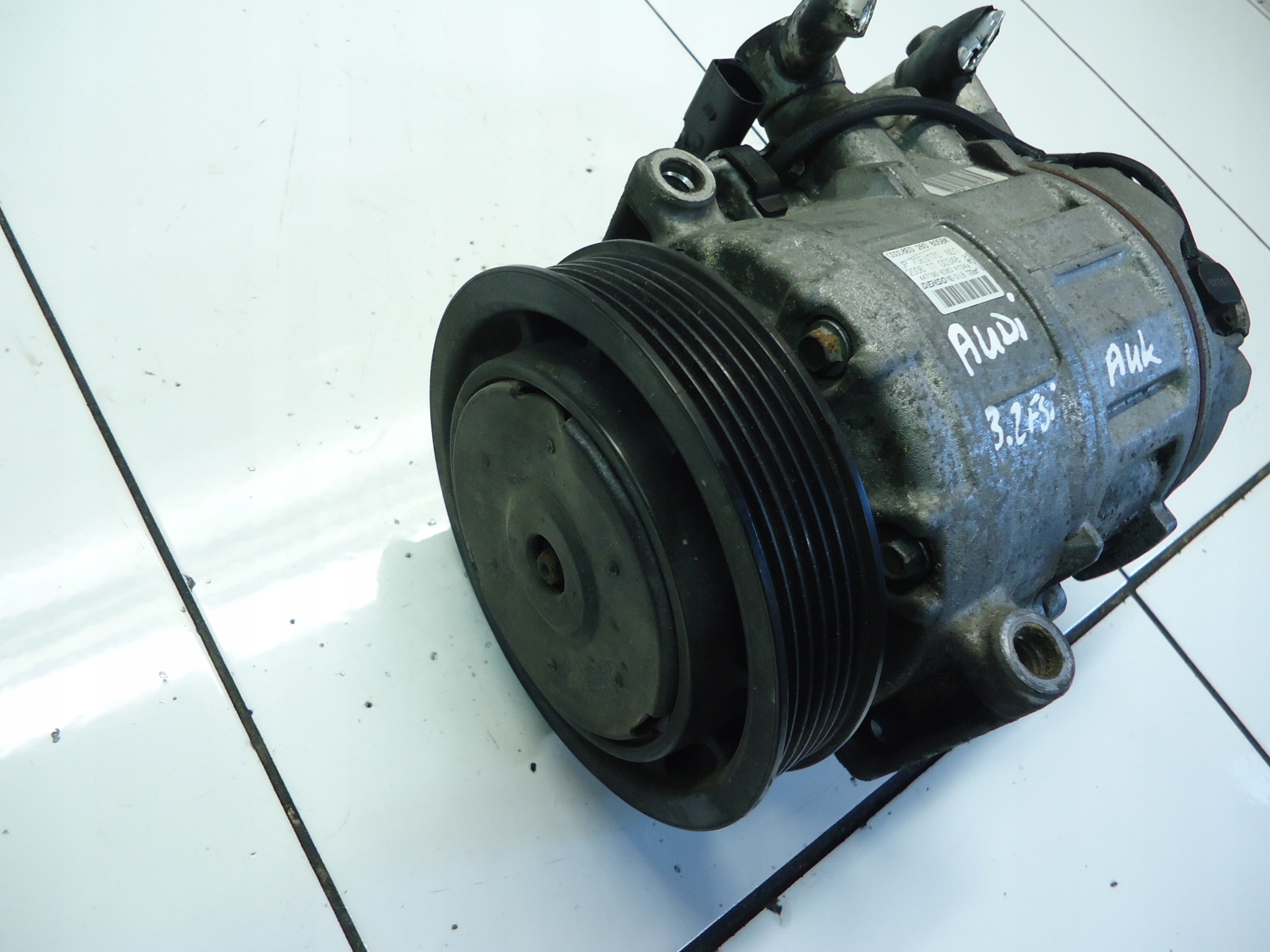 AUDI A4 B7 3.2 Klimakompressor klimaanlage 8E0260805BK 447190-6383